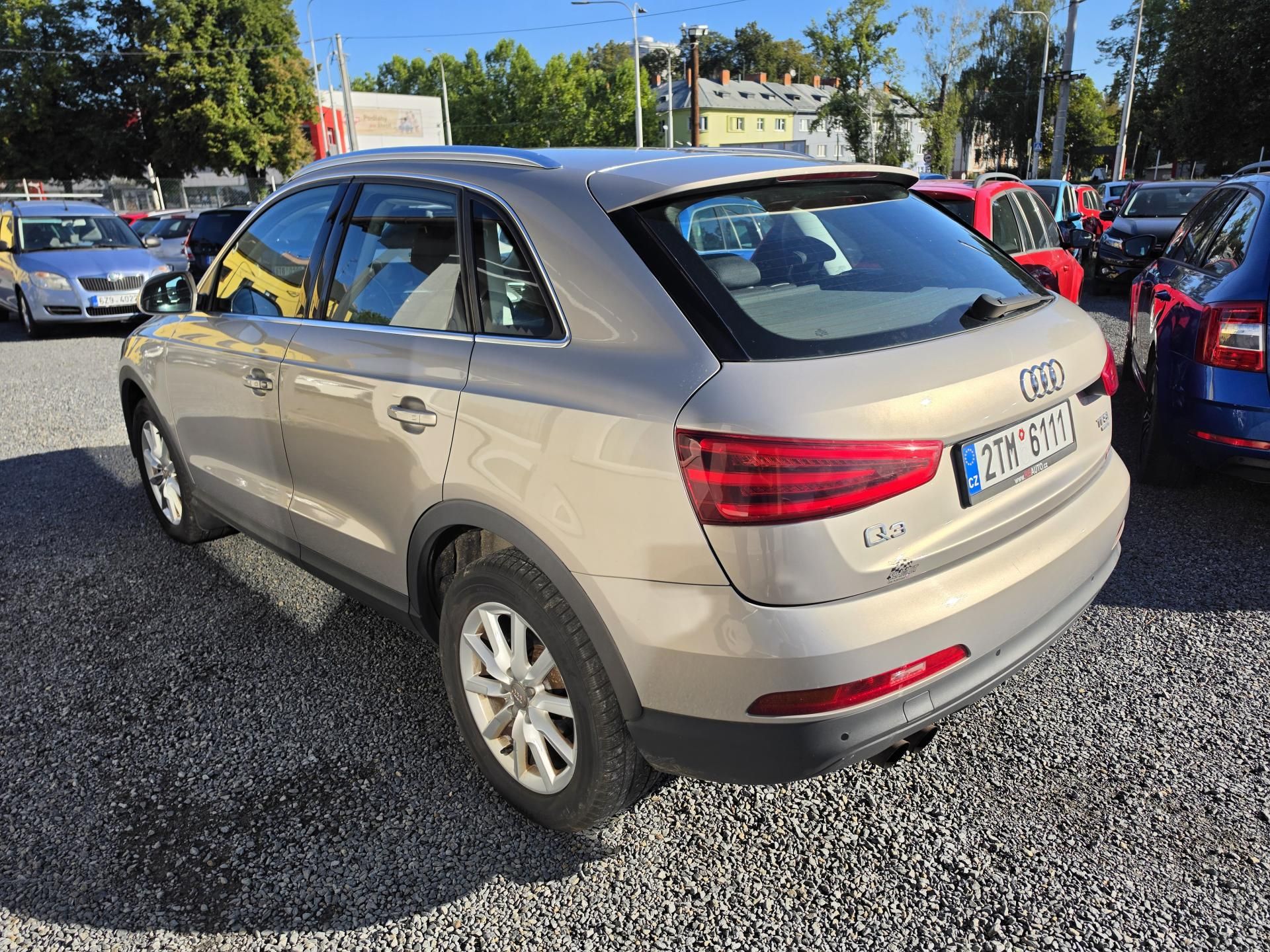 Audi Q3, 2.0 TFSI led S Tronic kei - fotka 3