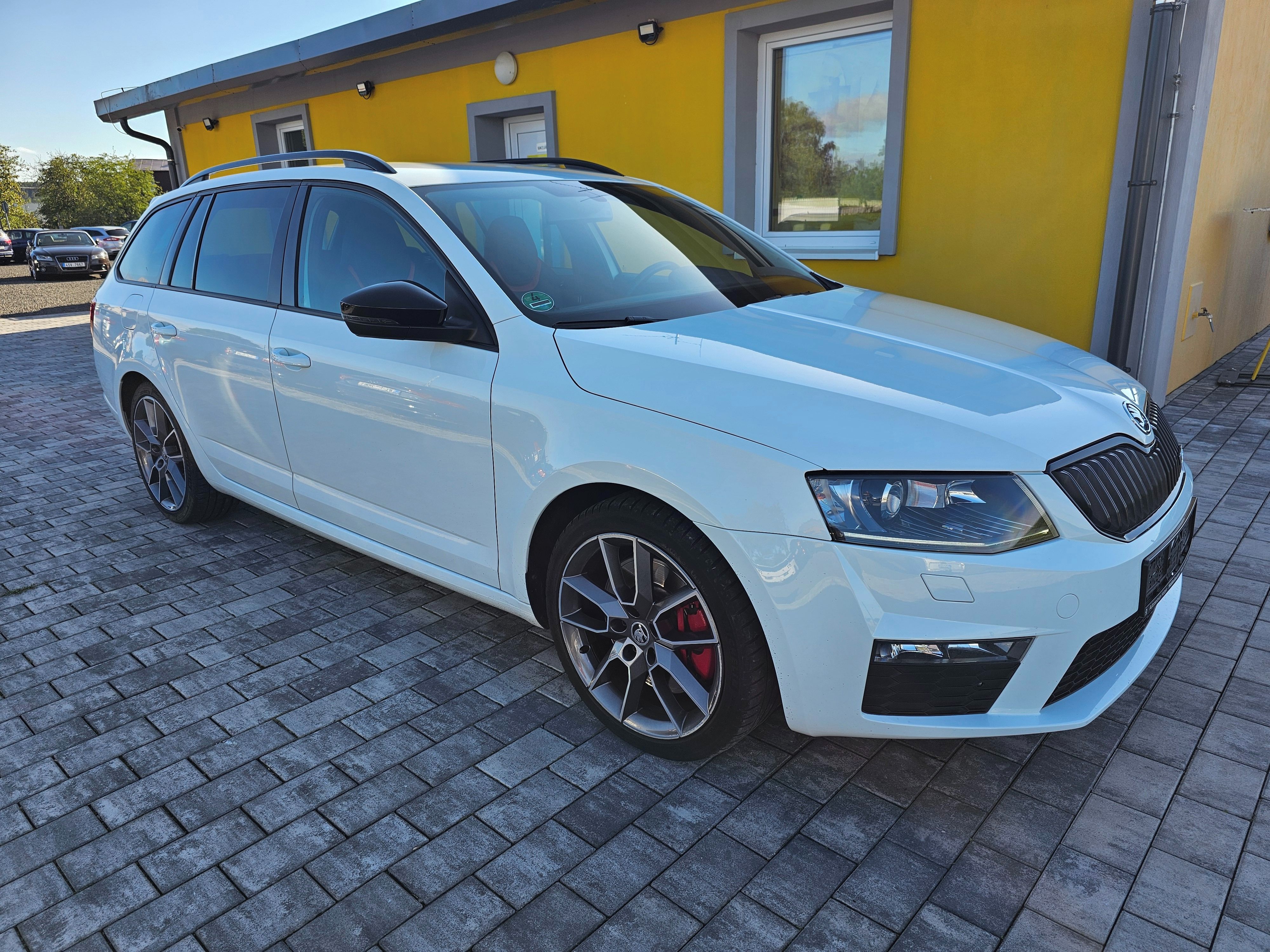 Škoda Octavia, RS 2.0 TSI 162kw, DSG, 1 Maj - fotka 3