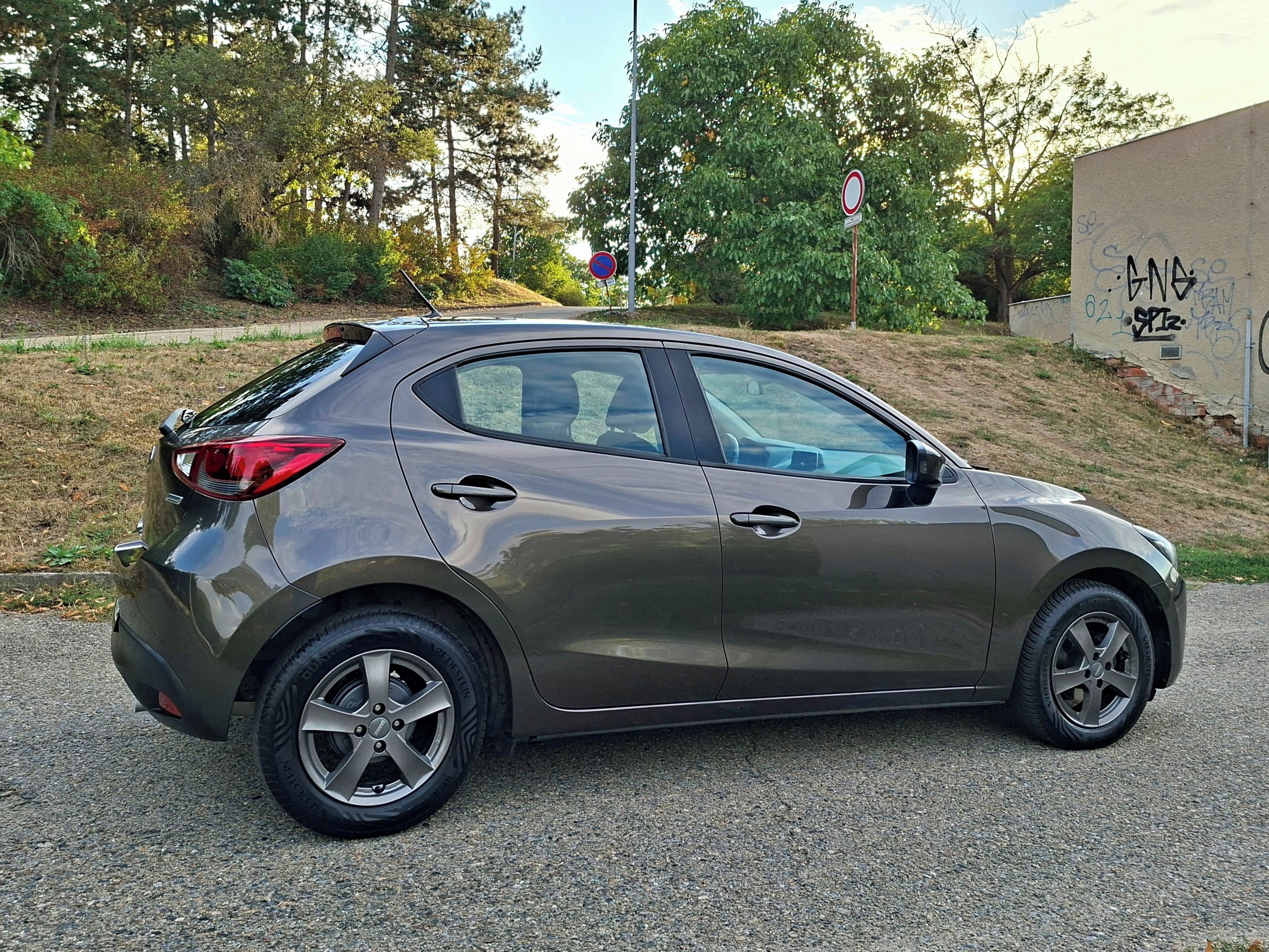 Mazda 2 - fotka 4