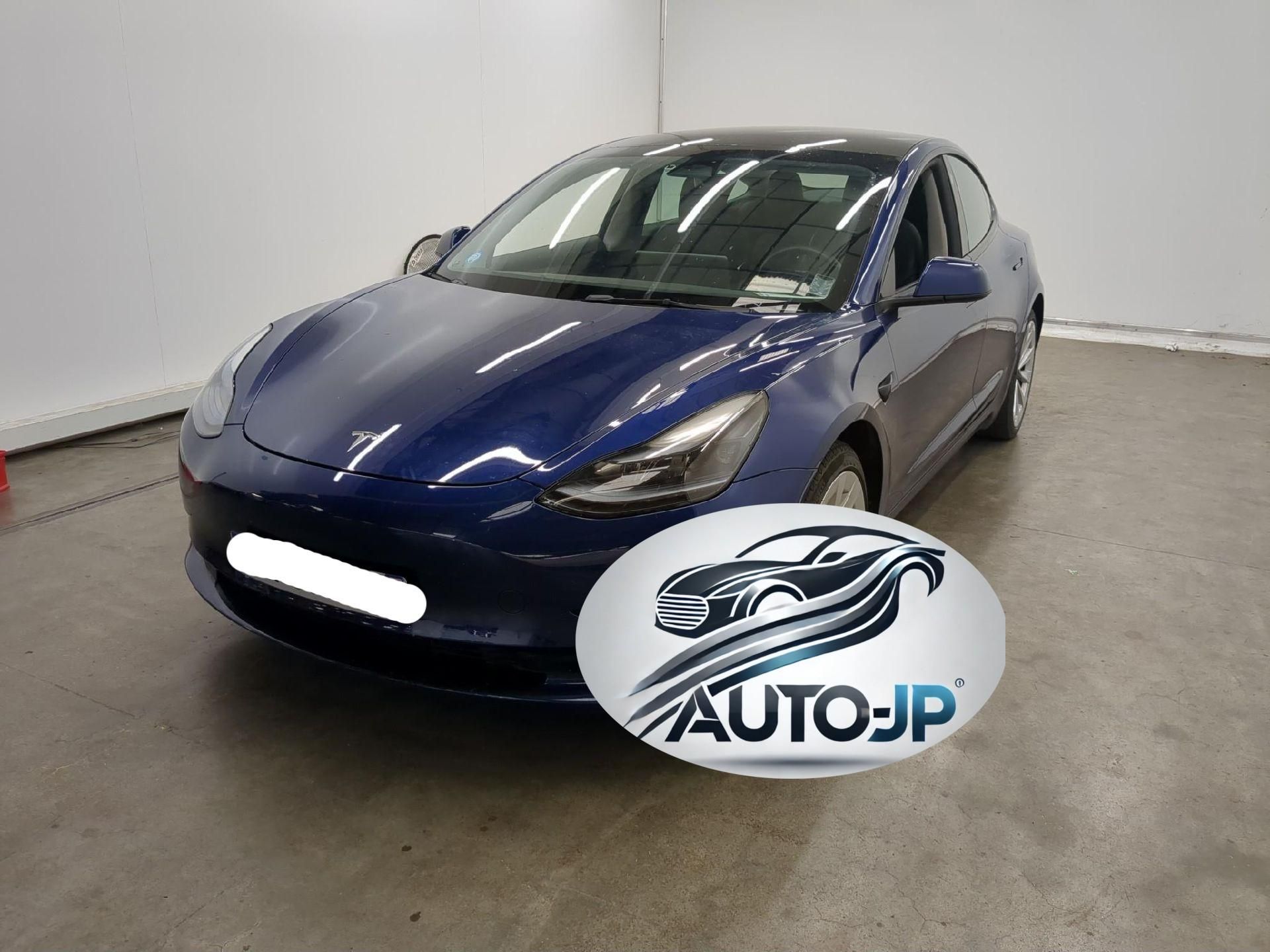 Tesla Model 3, RWD LED ACC PŘIPRAVUJEME