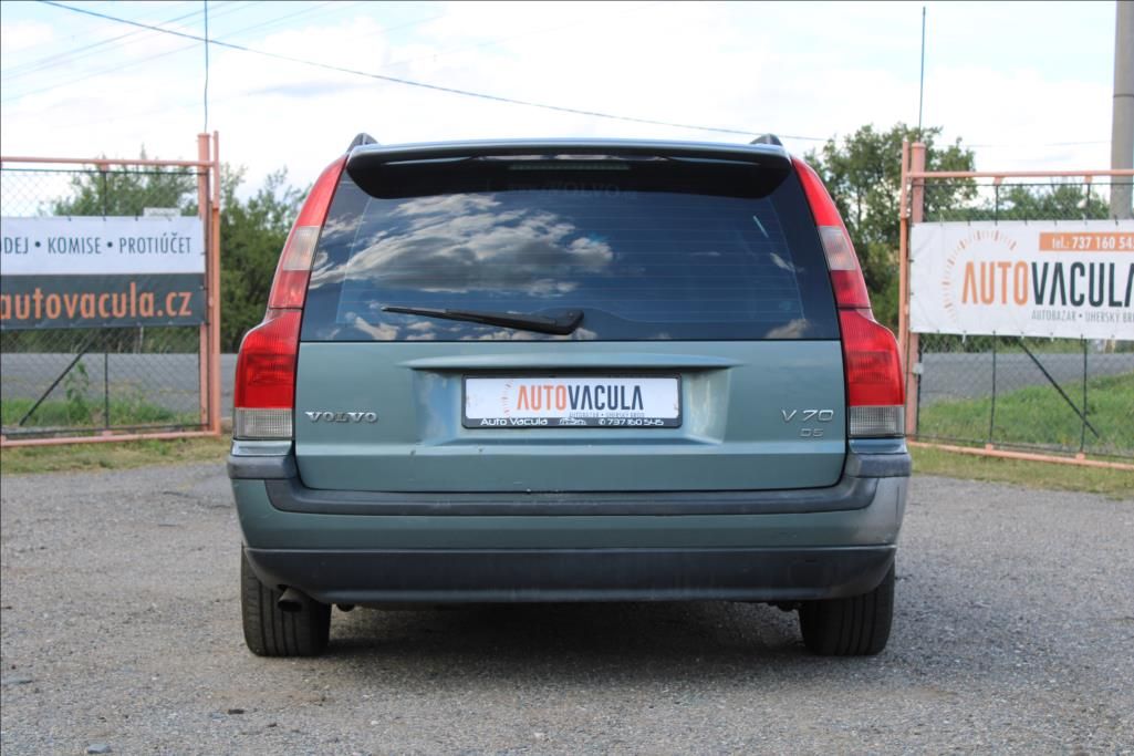 Volvo V70, 2,4 D  D5, KLIMA, STK 8/2028 - fotka 6