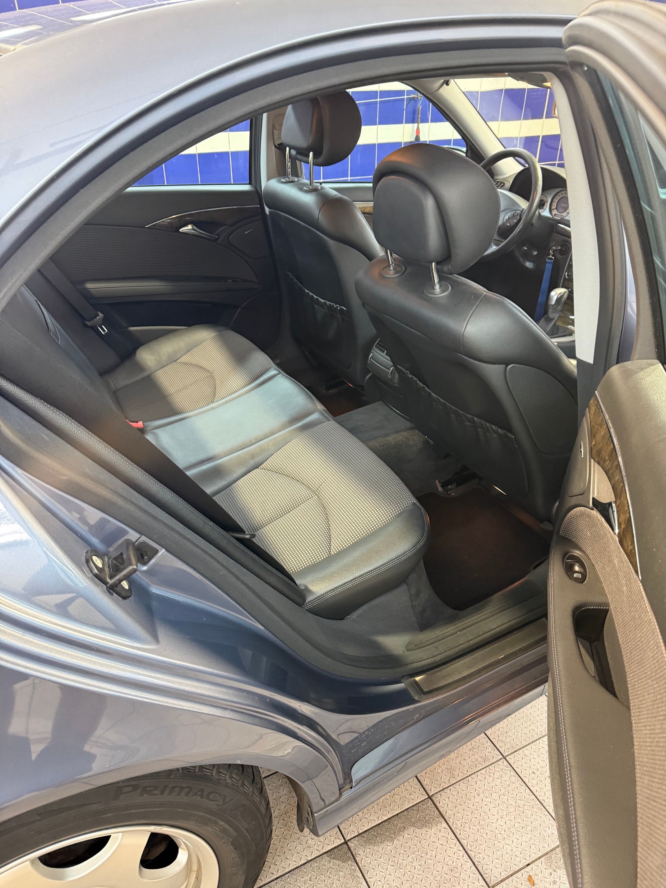 Mercedes-Benz Třídy E, e 220 CDI - fotka 5