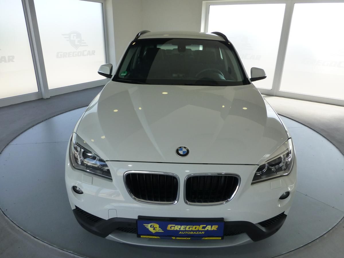 BMW X1, 2,0D*X-DRIVE**NAVI*ALU**XENONY - fotka 2