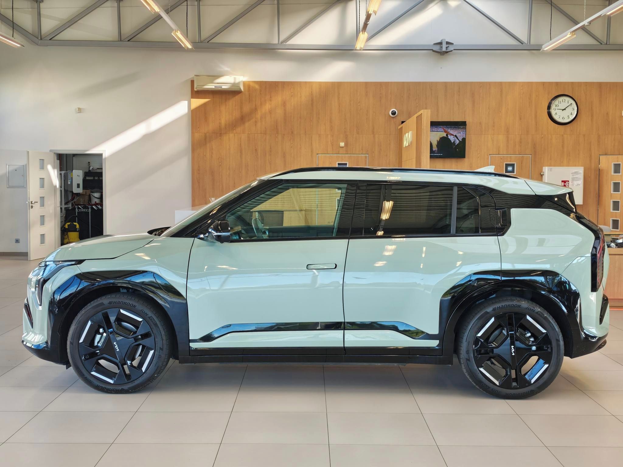 Kia EV3, GT Line 4x2 150kW TECH, V2L - fotka 5