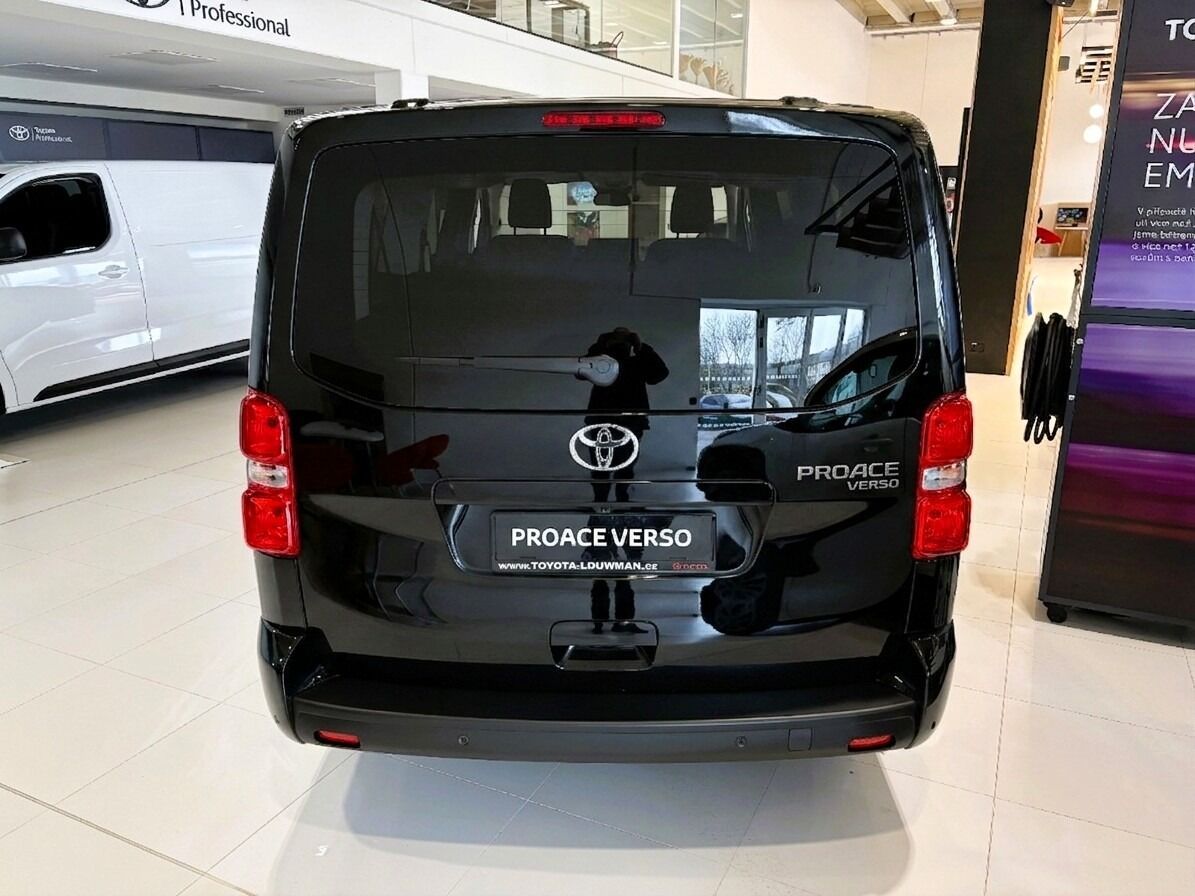 Toyota Proace Verso, 2,2 L2 Business Comfort - fotka 6
