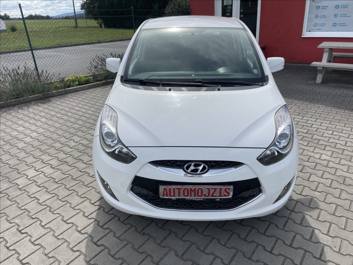 Hyundai ix20, 1,6 CRDi ČR 2.MAJITELKA KAMERA - fotka 3