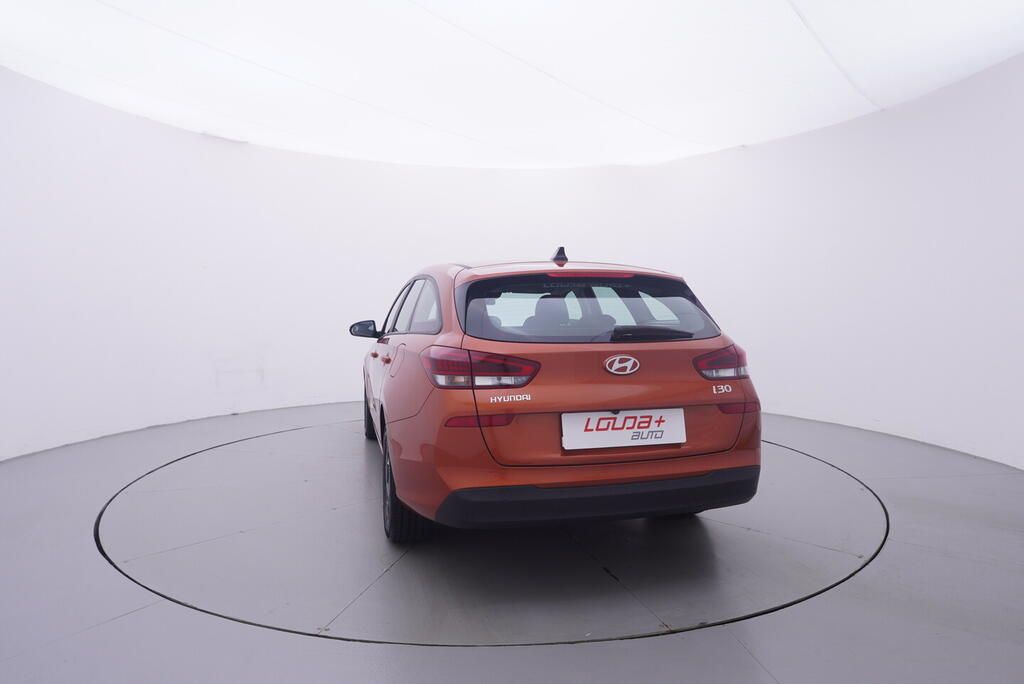 Hyundai i30, Comfort 1.0 GDI 73 kW - fotka 4