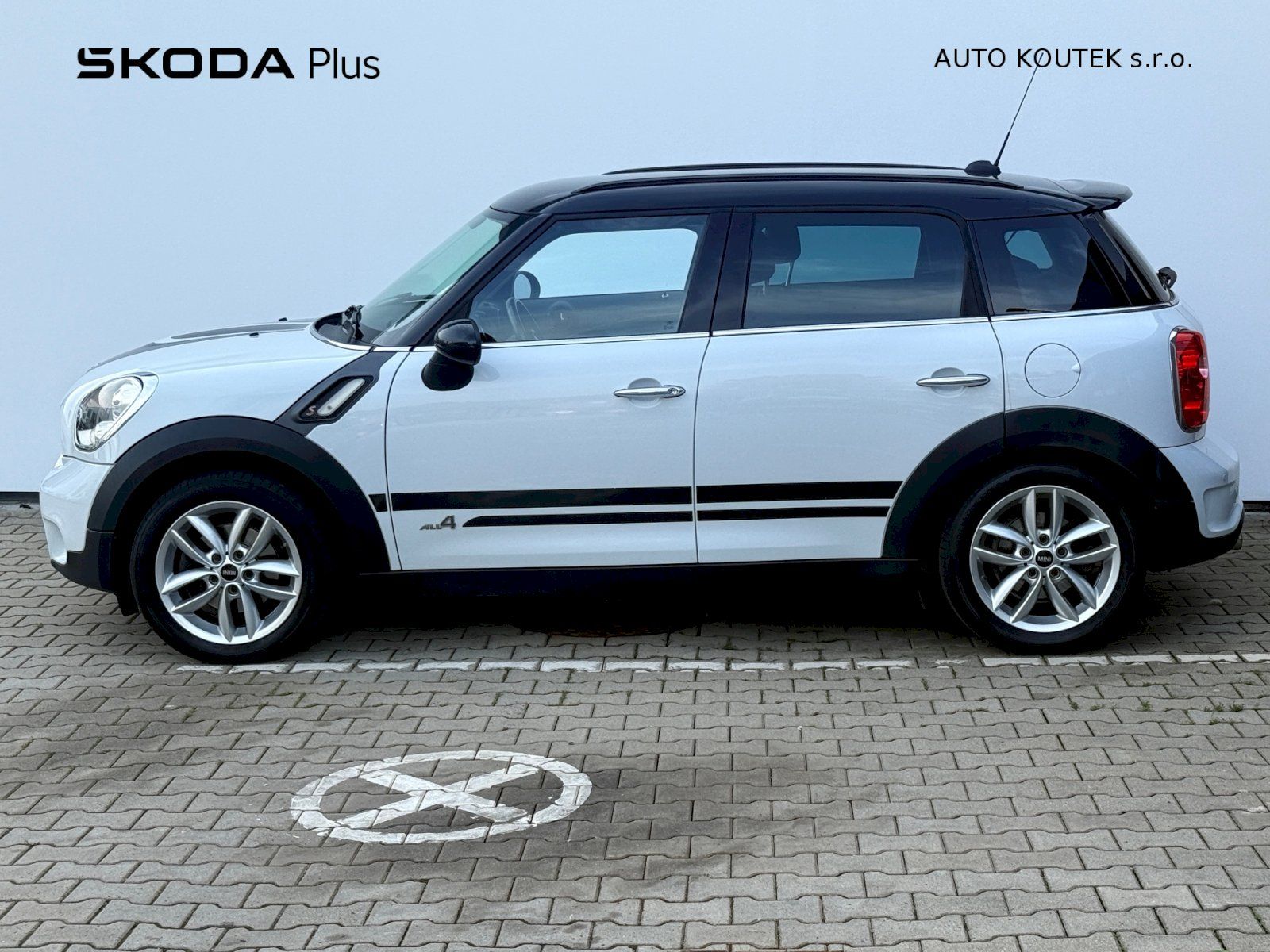 Mini Cooper, Countryman SD All4 2.0 105kW - fotka 3