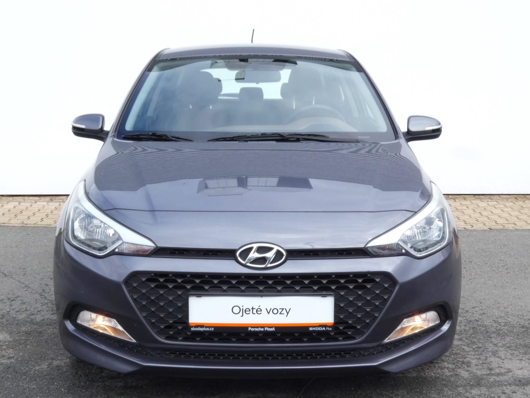 Hyundai i20, 1,2 /55kW - fotka 4