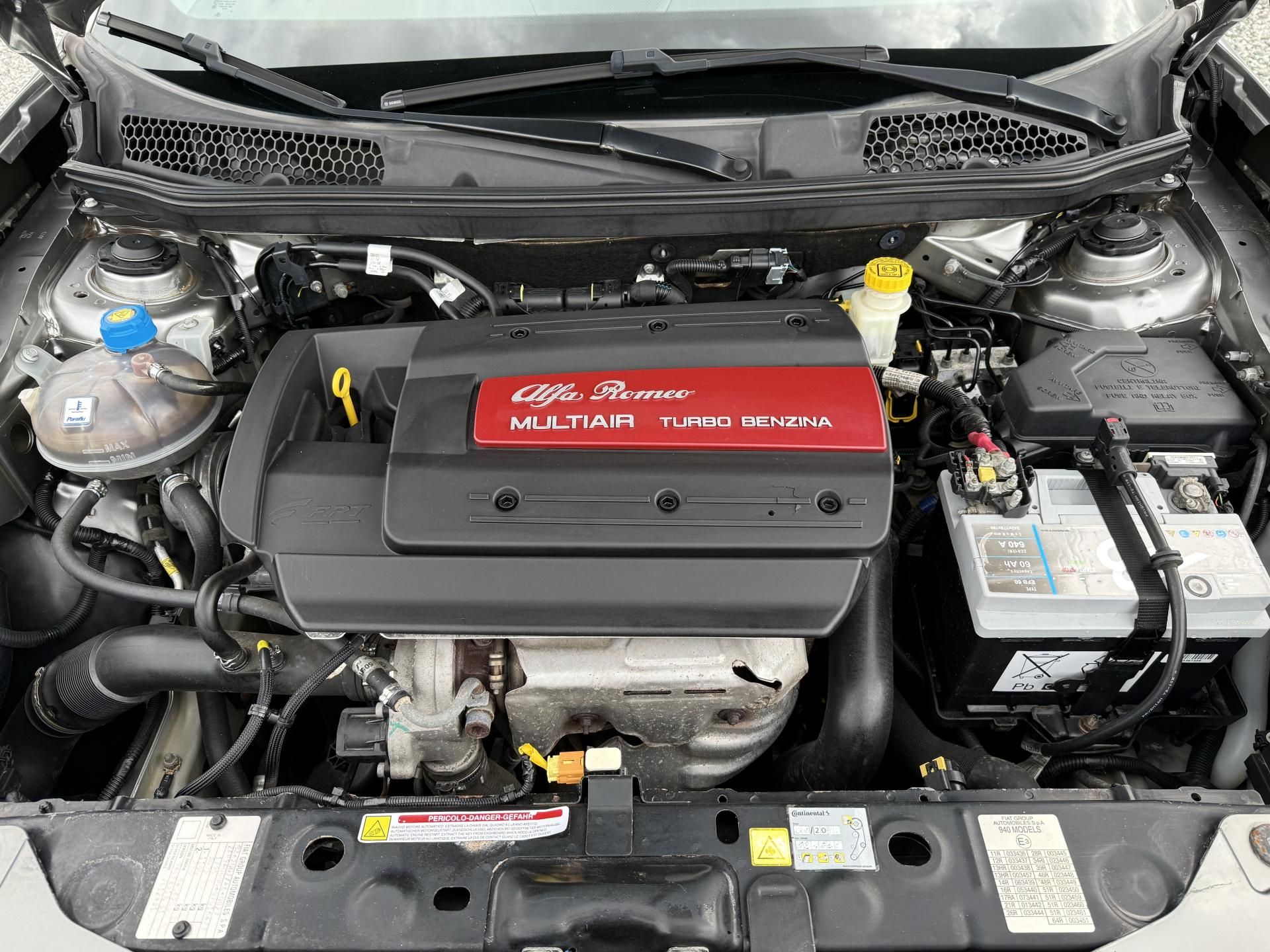 Alfa Romeo Giulietta, 1,4 TB 125kW Xenony - fotka 4