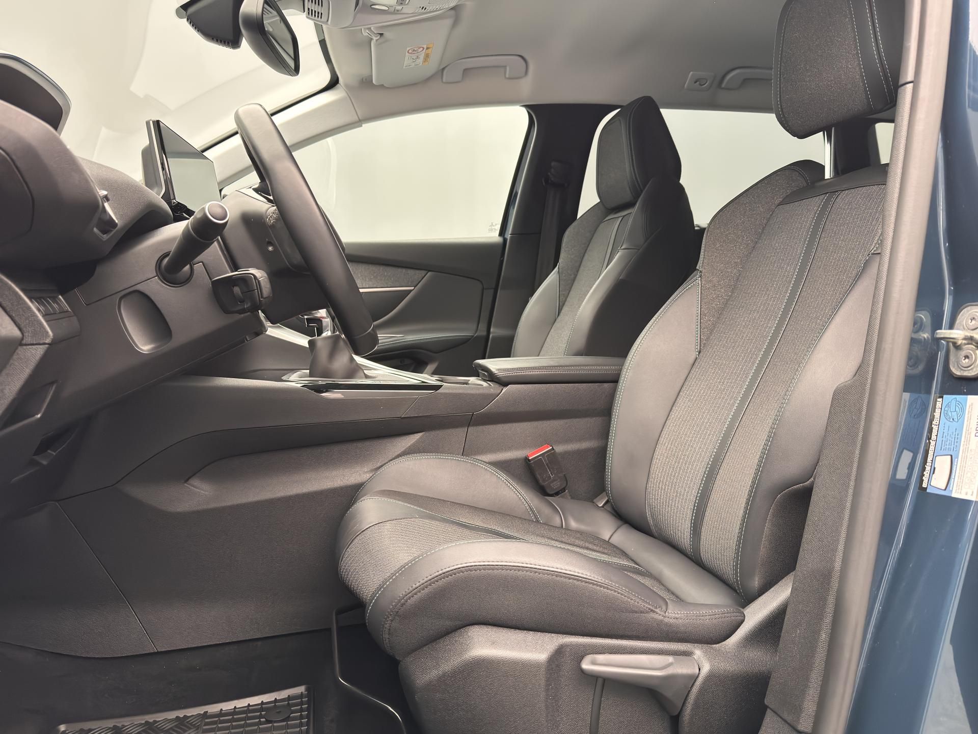 Peugeot 5008, 1.5 BlueHDi Allure  CZ 1.maj - fotka 4