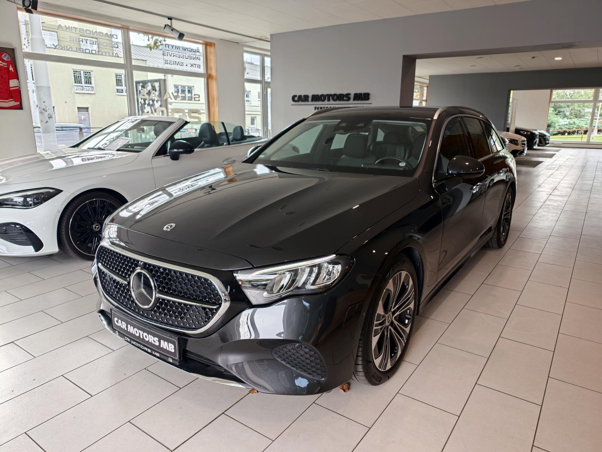Mercedes-Benz Třídy E, 300de 4M Avantgarde kombi
