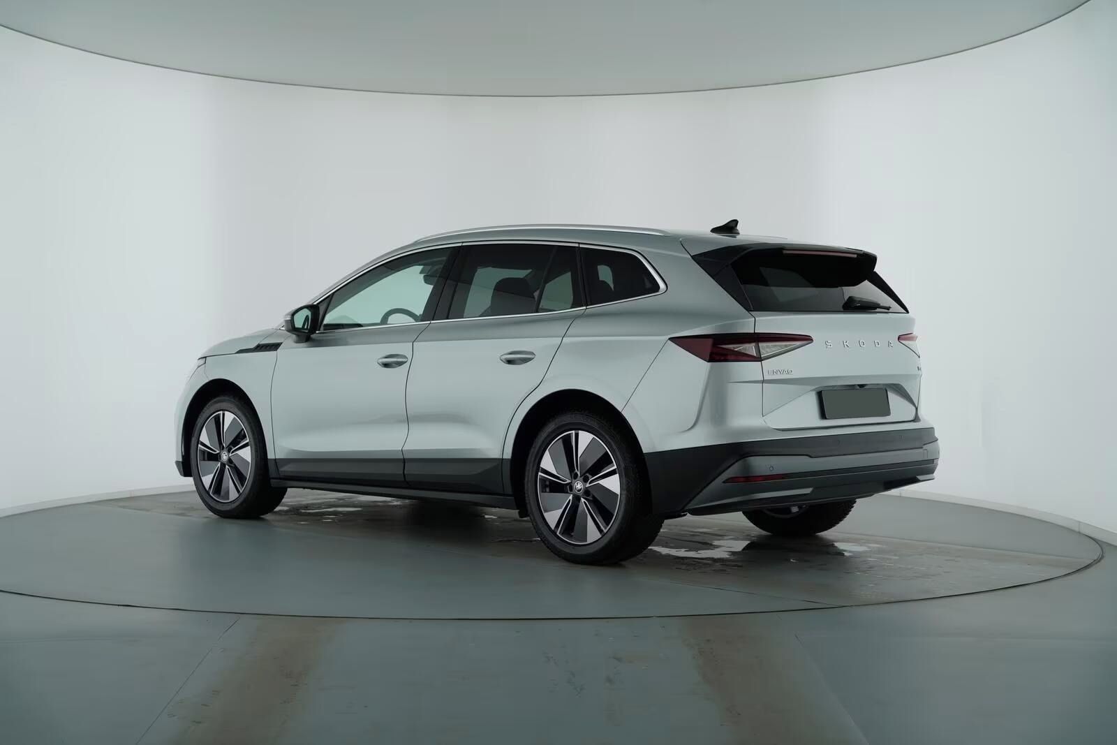 Škoda Enyaq, 85x LOFT ALLRAD*Kamera*Navi* - fotka 2