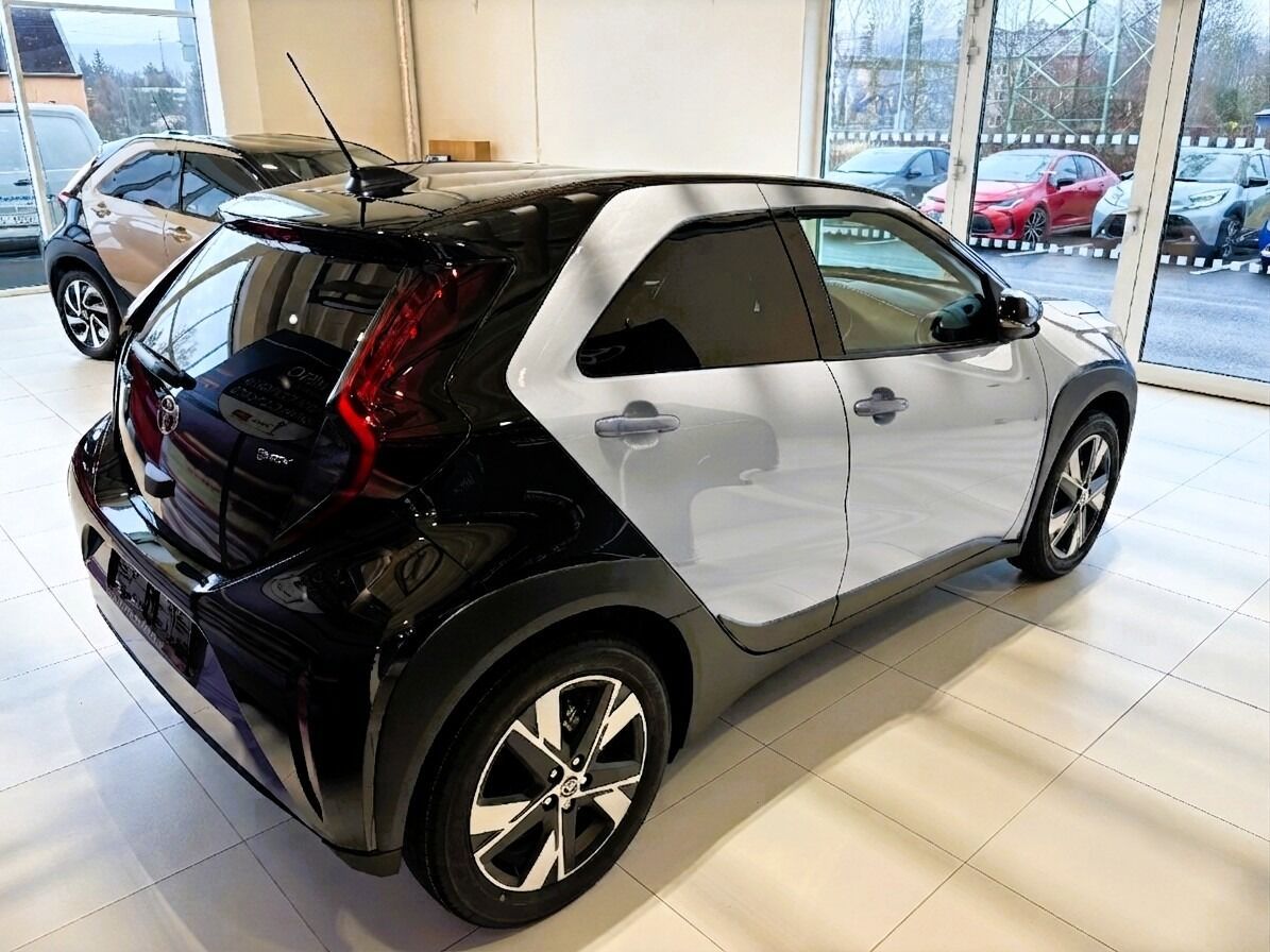 Toyota Aygo, 1,5   X Style 2026 - fotka 6