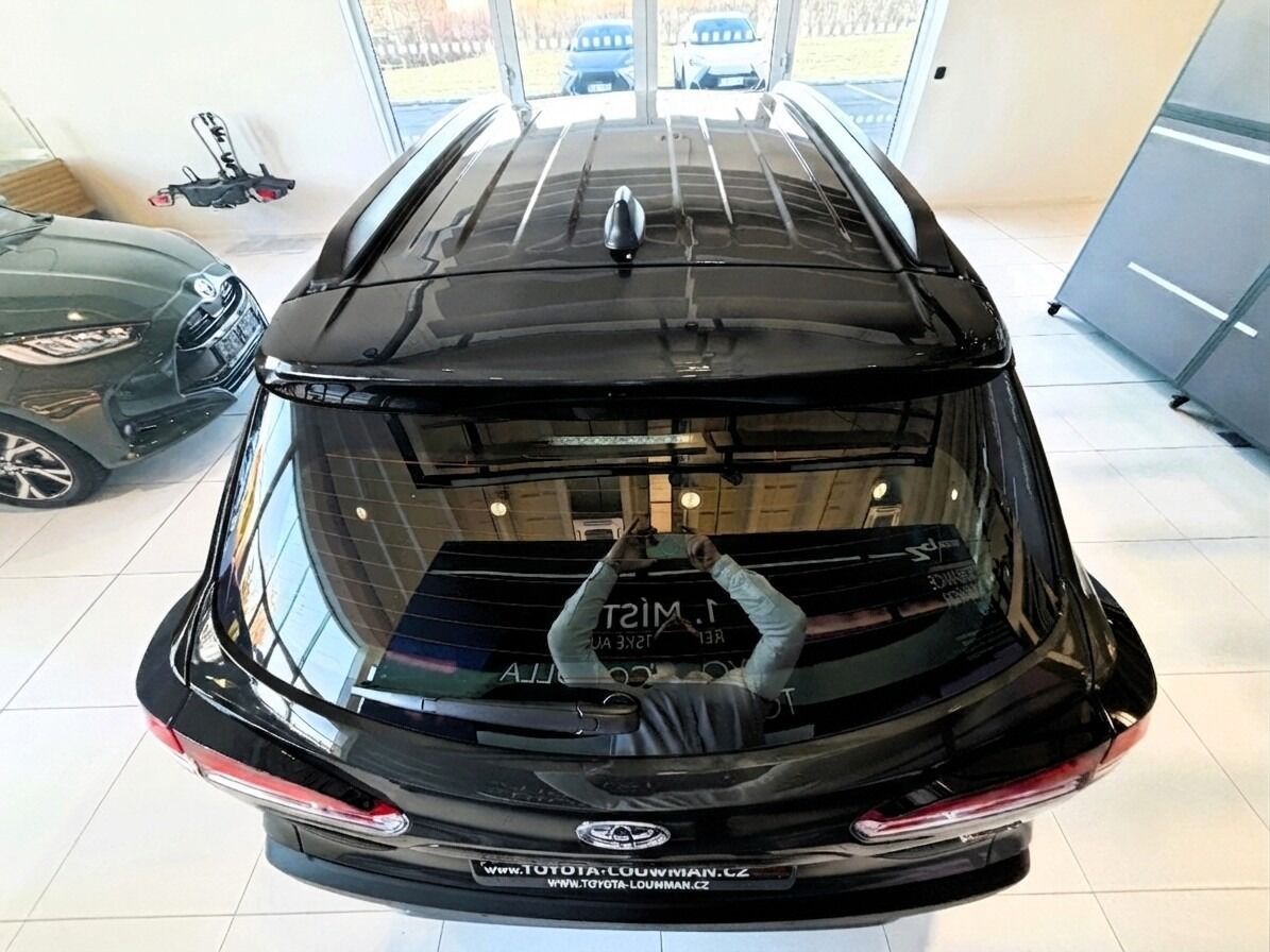Toyota Corolla Cross, 1,8  Comfort - fotka 6