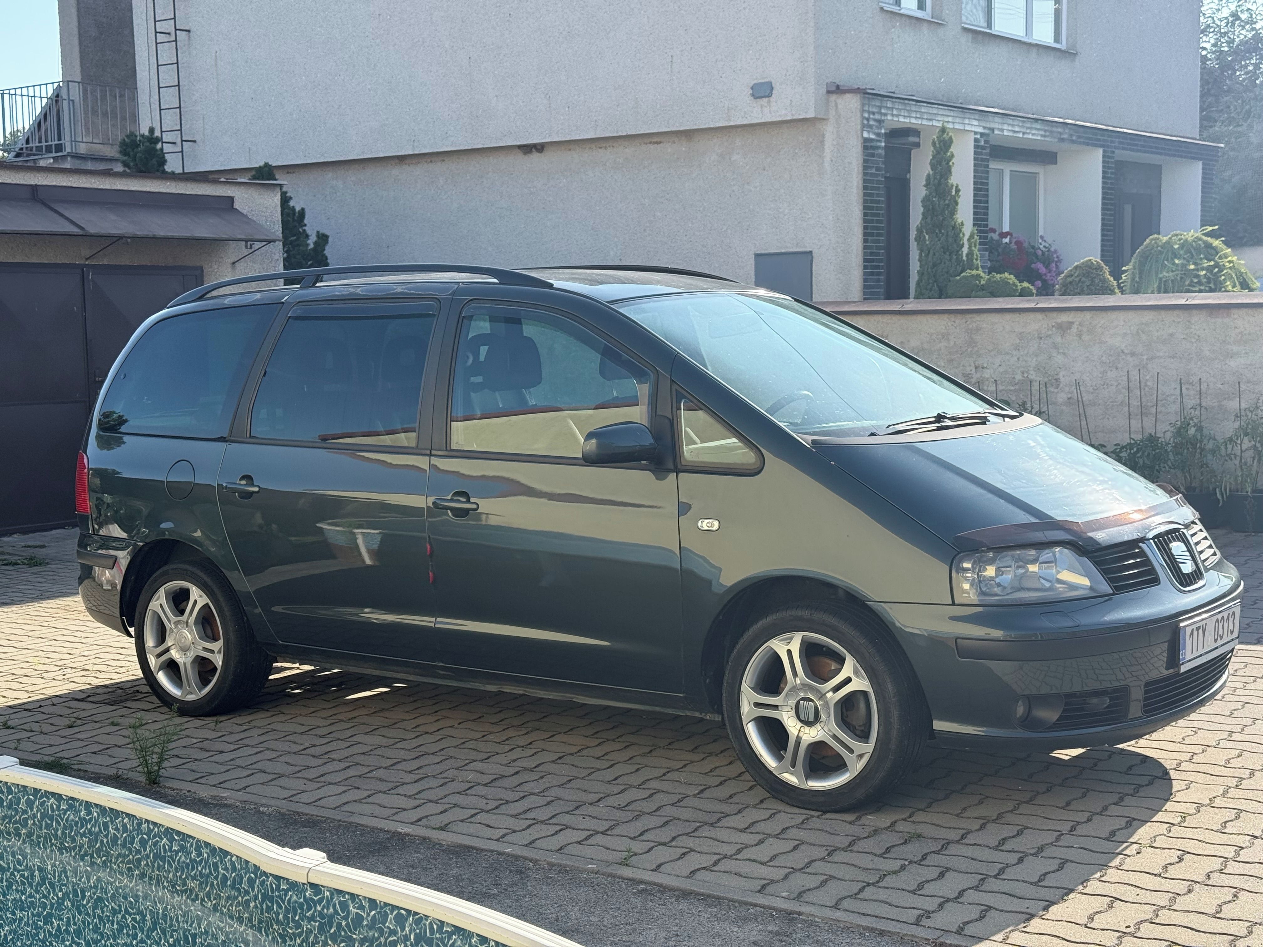 Seat Alhambra, 1.9 TDI, 96 kW - fotka 6