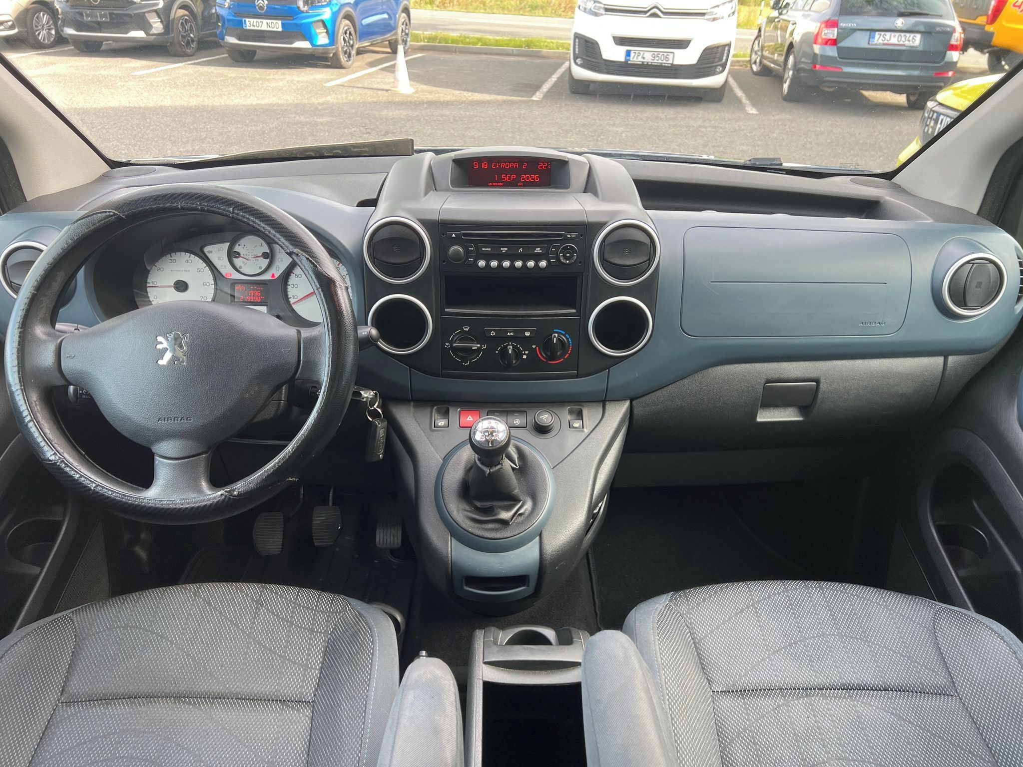 Peugeot Partner Tepee, 1.6 HDI 82kW OUTDOOR - fotka 2