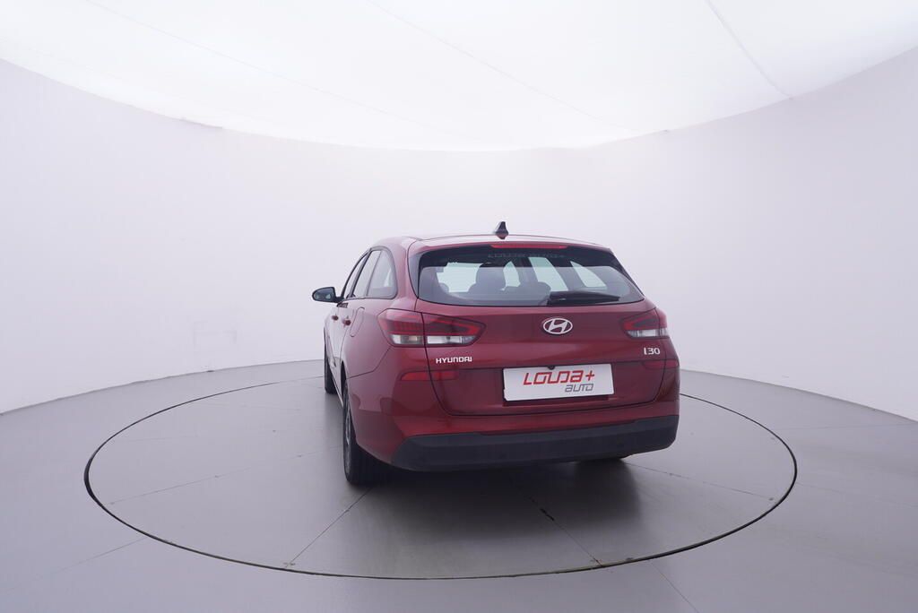 Hyundai i30, Start 1.0 T-GDI 73 kW - fotka 4