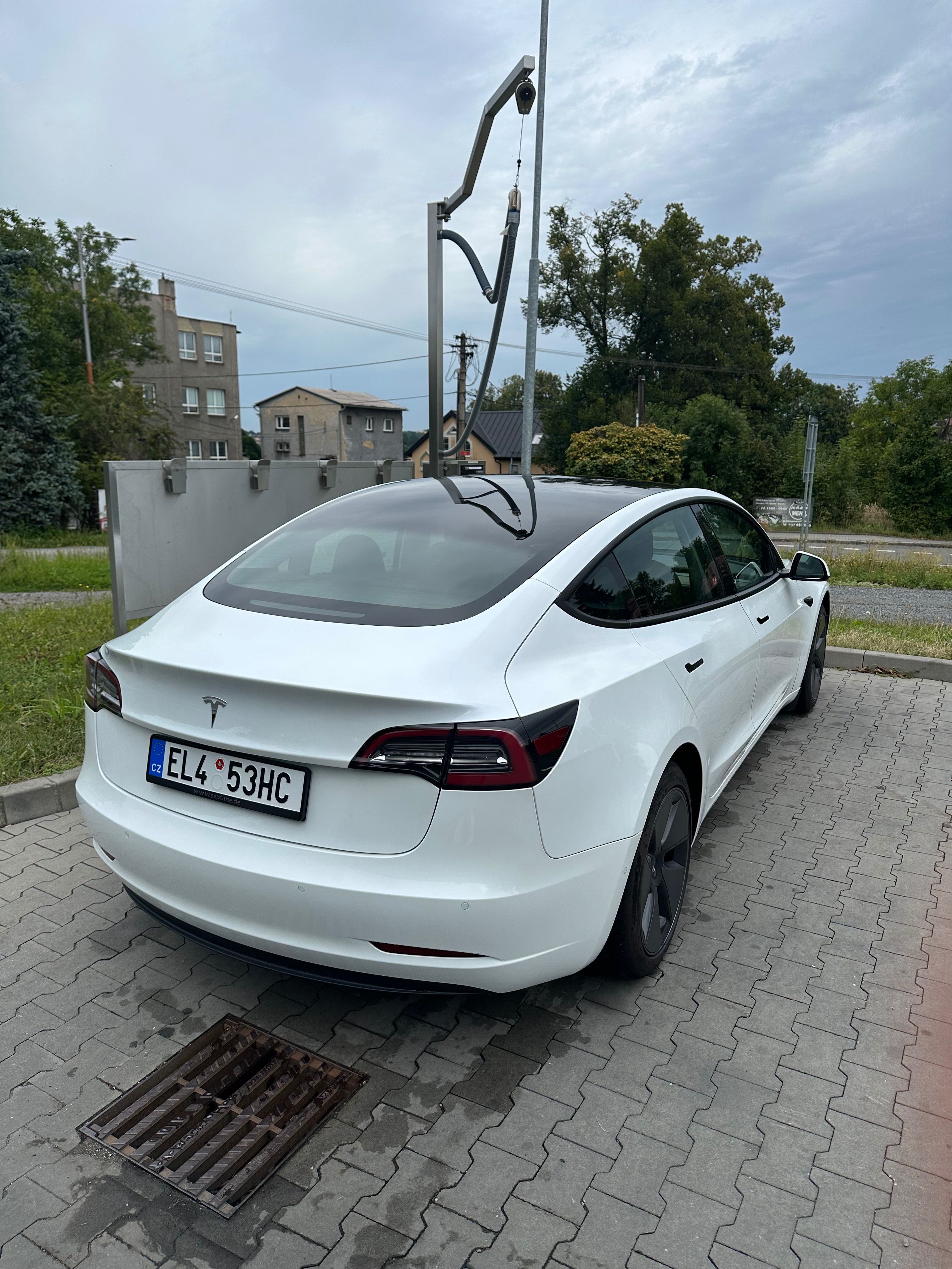 Tesla Model 3, Tesla Model 3 SR plus