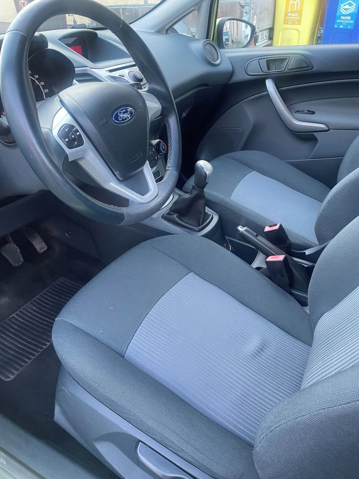 Ford Fiesta, 1.25 44kW, 116tisíc najeto - fotka 2