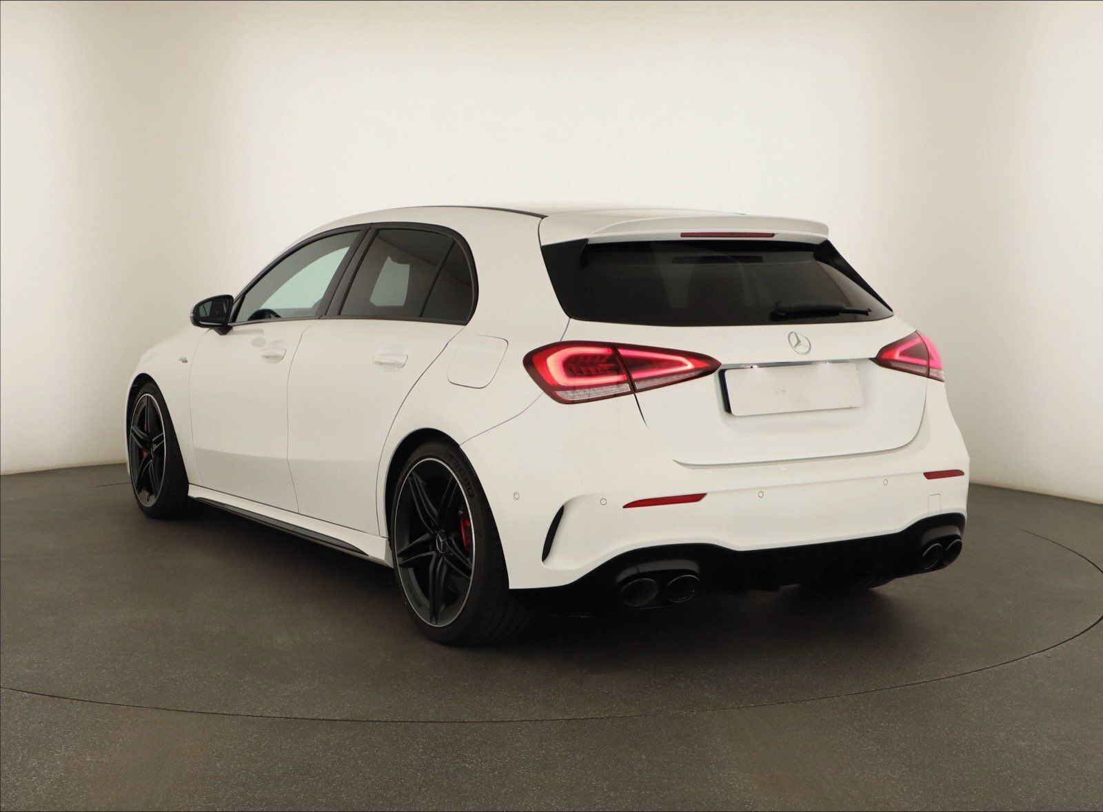 Mercedes-Benz Třídy A, 45S AMG 4MATIC+, AMG line - fotka 3