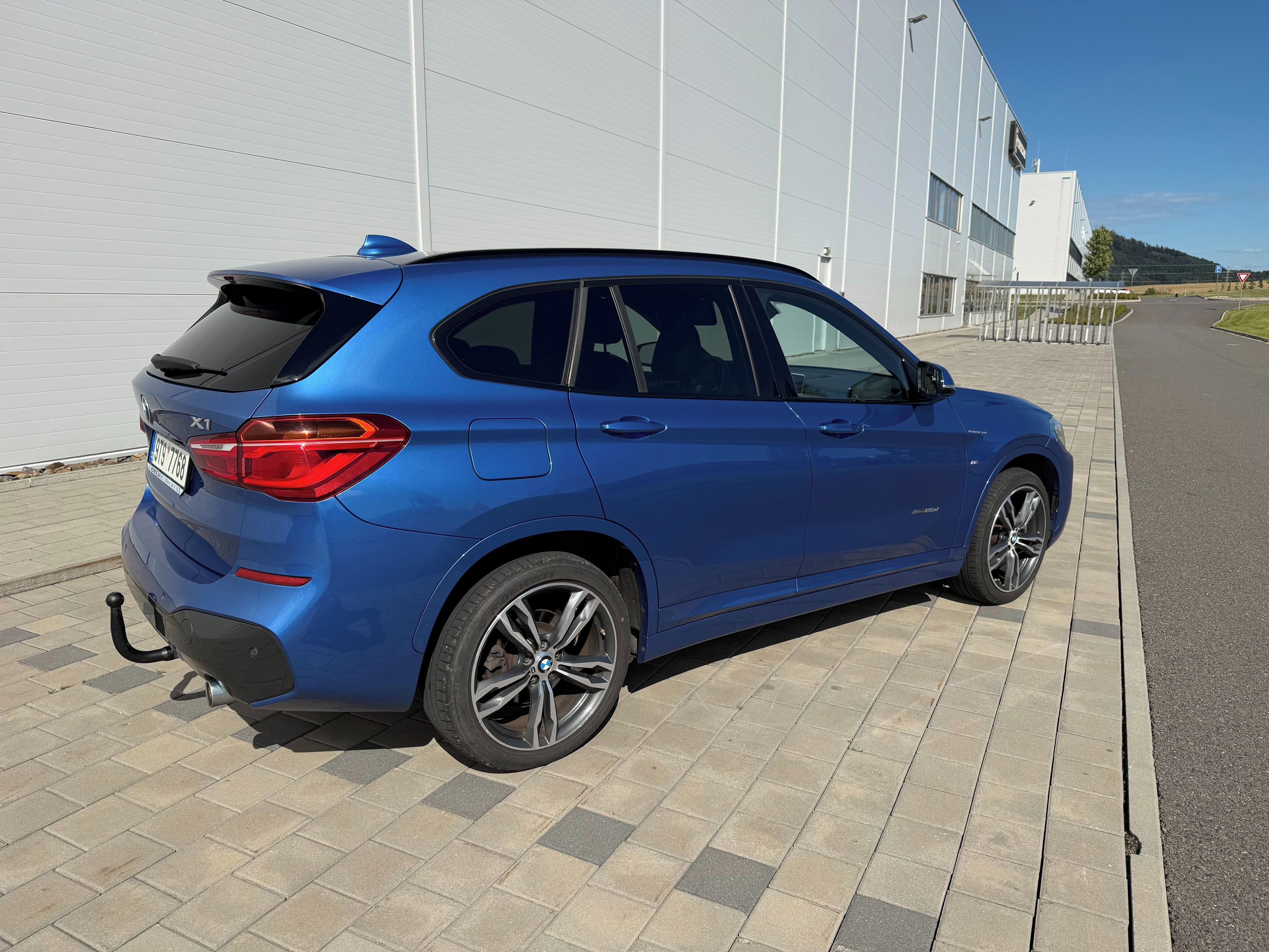 BMW X1, 2.0 TDI - fotka 6