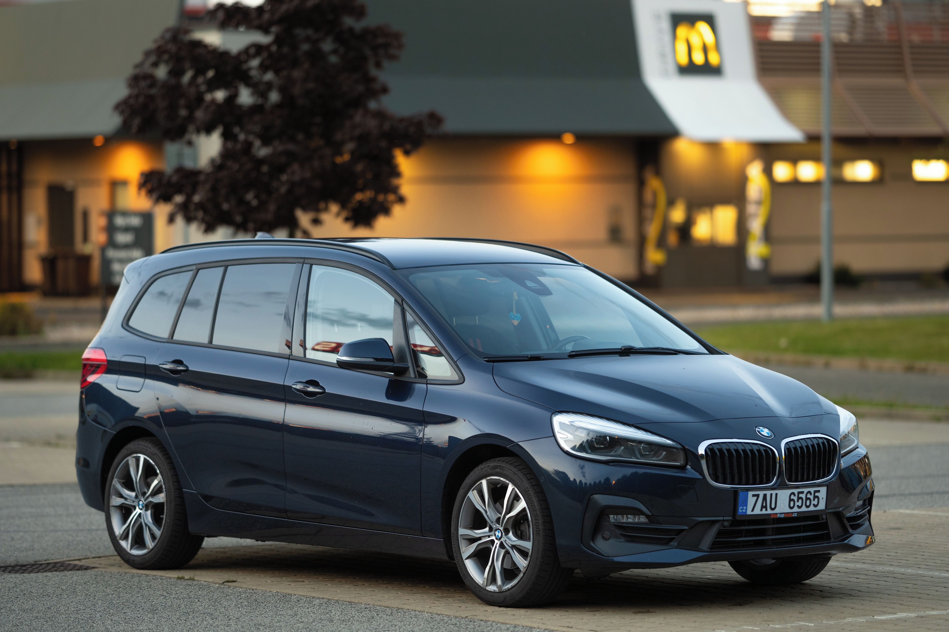 BMW Řada 2, Grand Tourer, Automat, 7.mist - fotka 6
