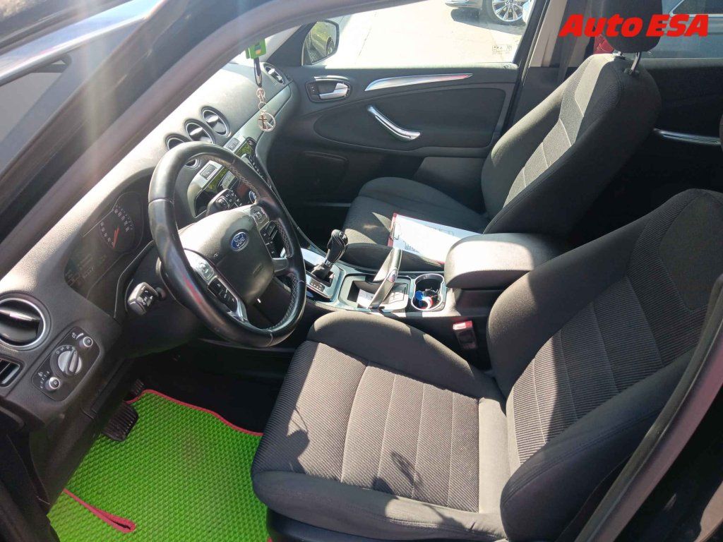 Ford S-MAX, 2.0 TDCi powershift - fotka 3