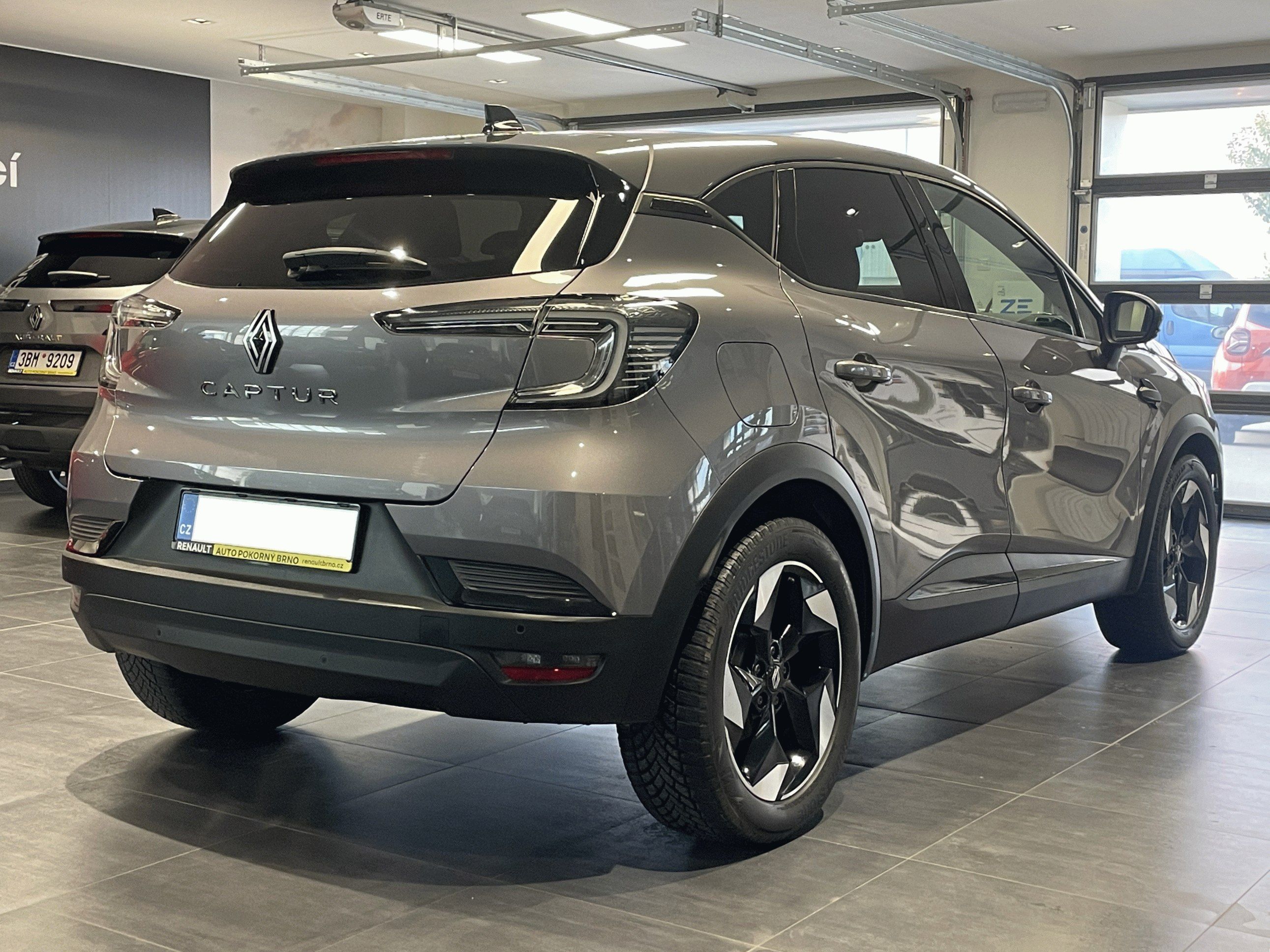 Renault Captur, TECHNO 1,3TCe 160k EDC - fotka 4