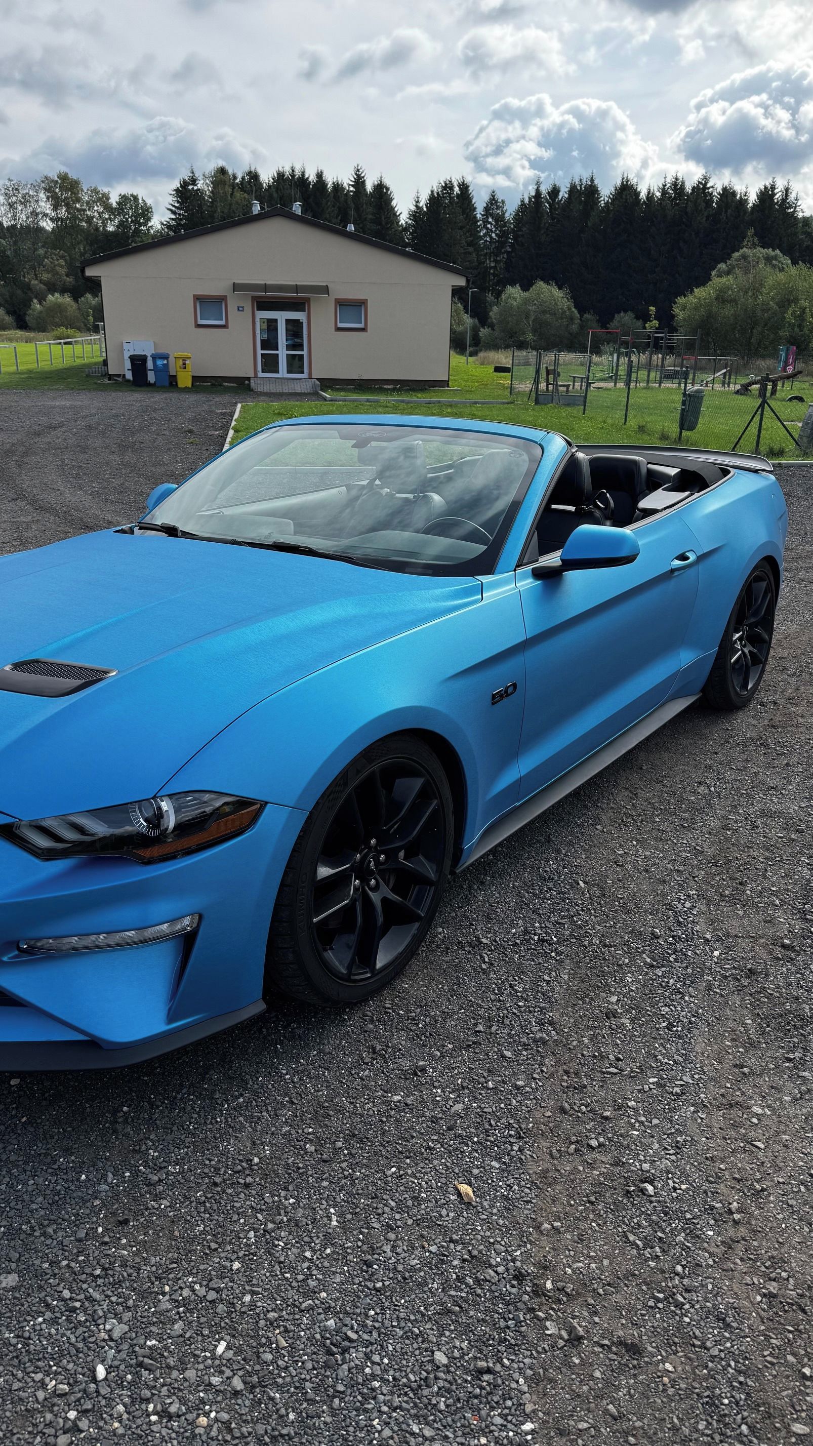 Ford Mustang, Ford Mustang GT 5.0 cabriolet - fotka 3