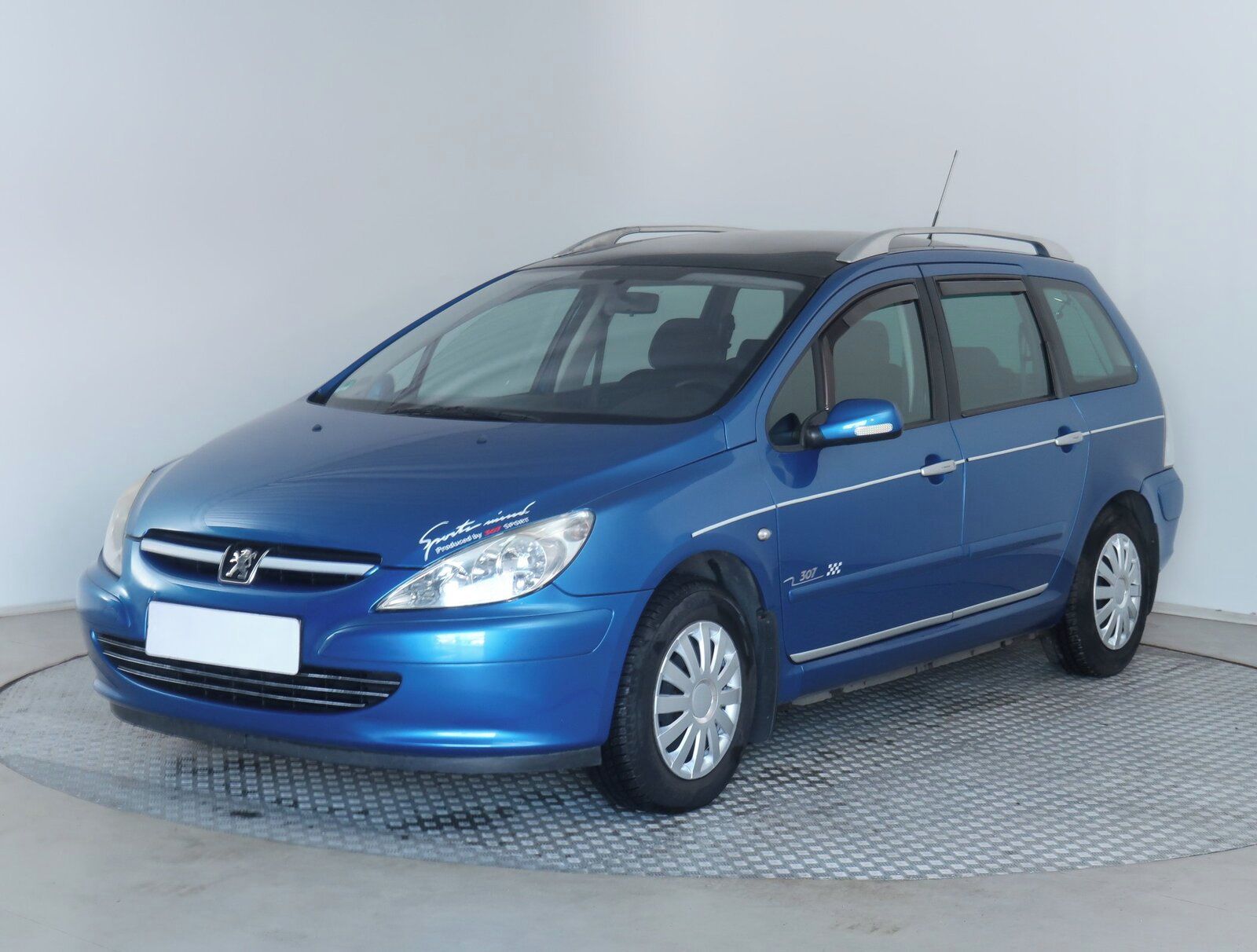Peugeot 307, 1.6 16V, po STK, Klima - fotka 2