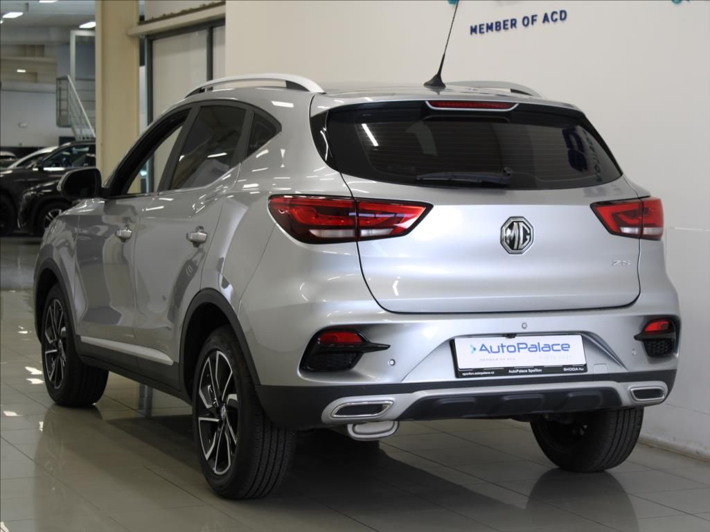 MG ZS, 1,5 DVVT 78kW Emotion 8520km! - fotka 3