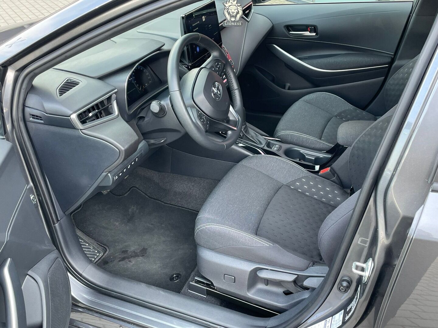 Toyota Corolla, 1.8 Comfort Tech - fotka 6