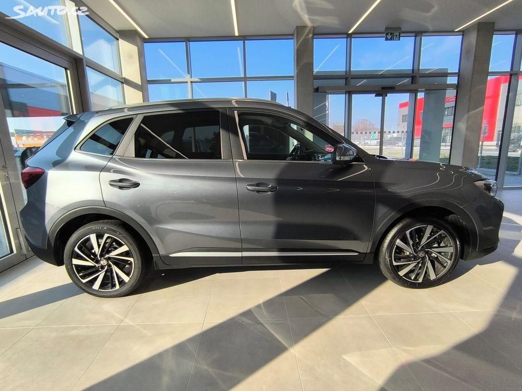 MG ZS, ZS HEV EXCLUSIVE EMERALD GREEN - fotka 4