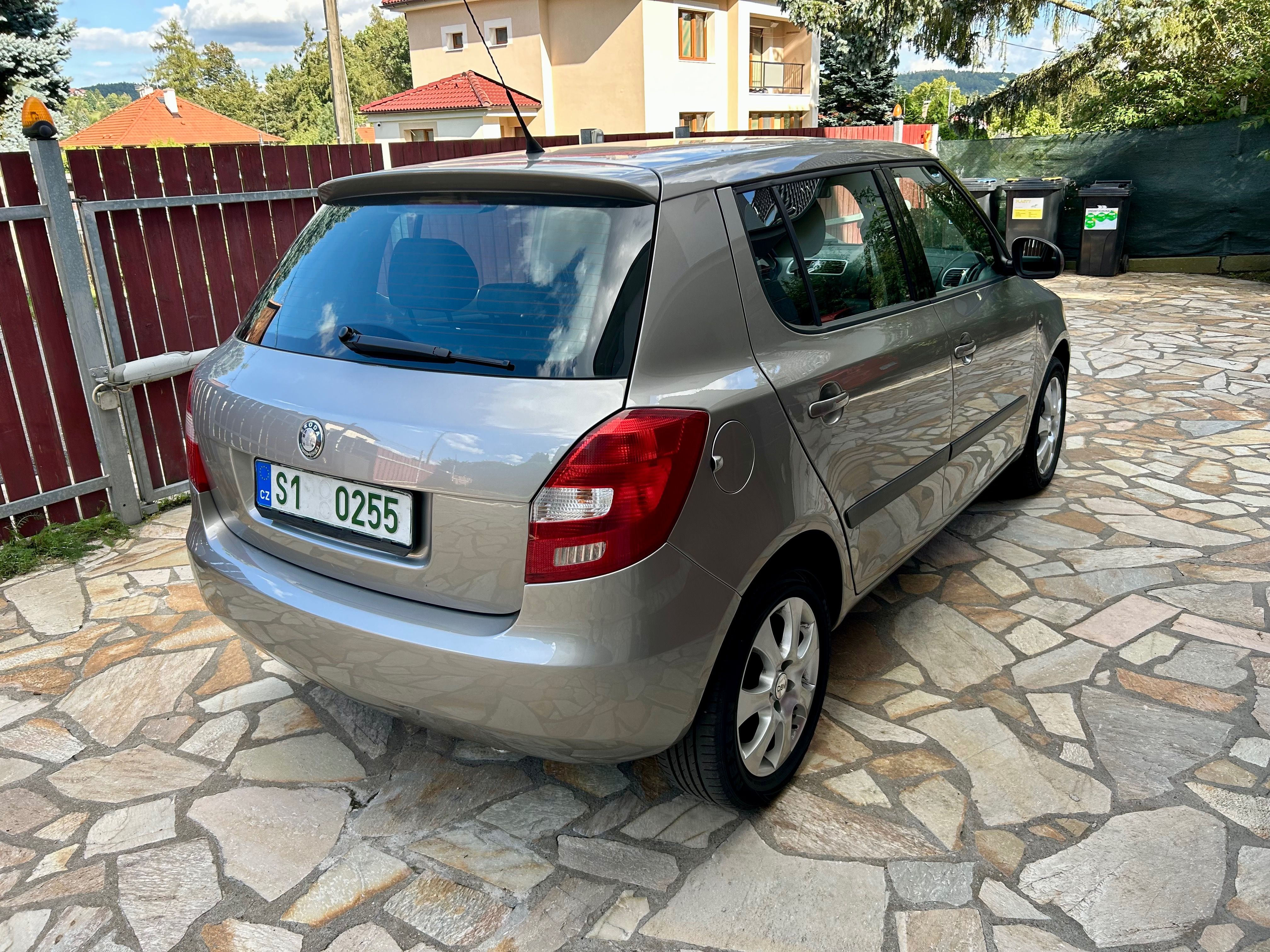 Škoda Fabia, 1.4 MPI 63KW KLIMA ROZVODY - fotka 4