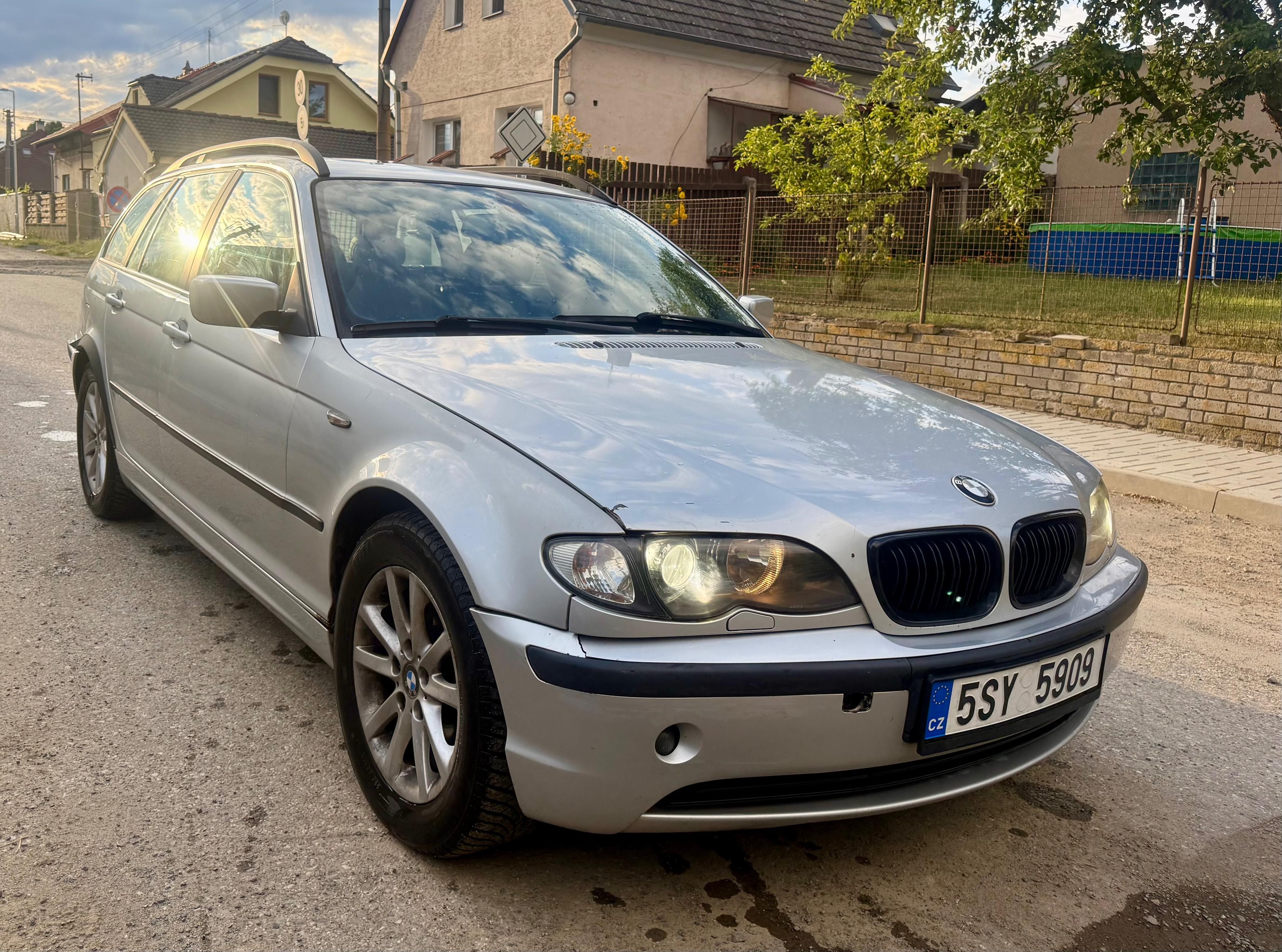 BMW Řada 3, BMW 318i kombi