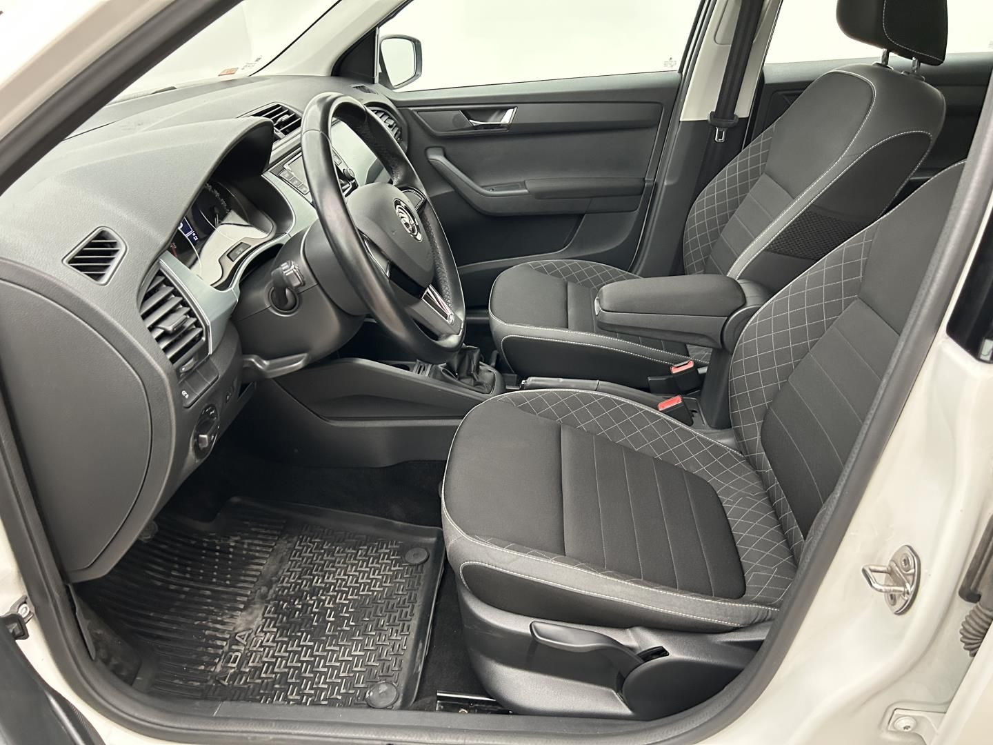 Škoda Fabia, 1.0TSI 81kW Ambition - fotka 6