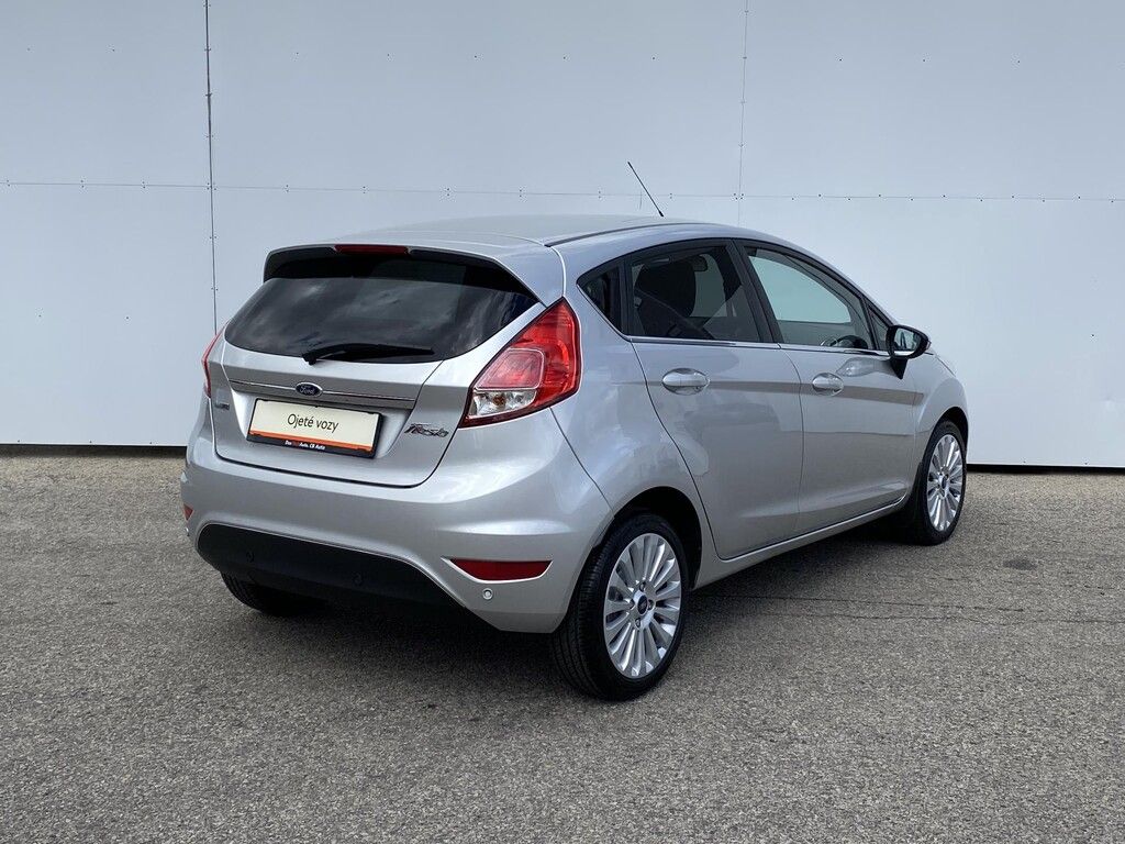 Ford Fiesta, 1.0 EcoBoost 74 kW Titanium - fotka 2