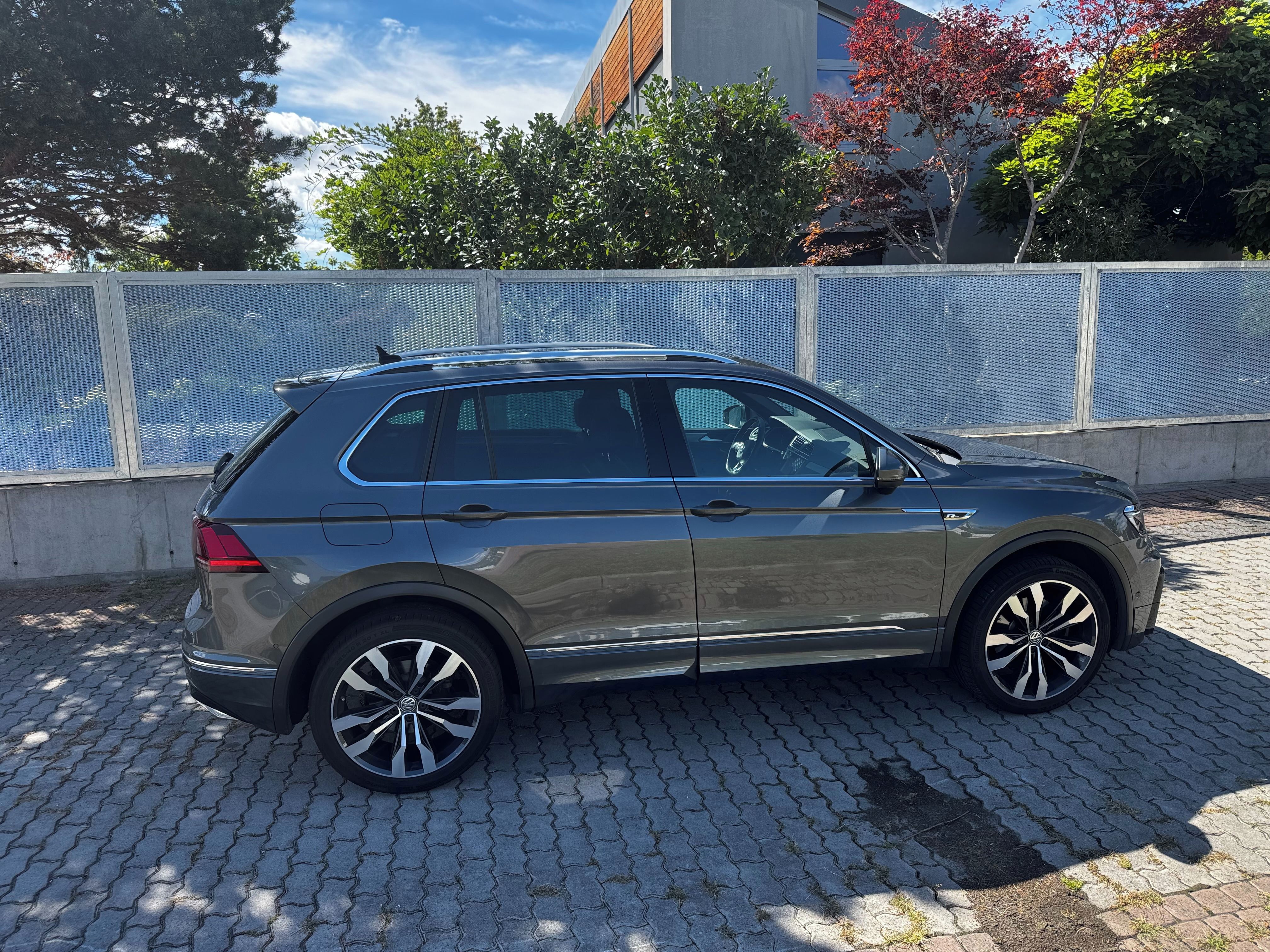 Volkswagen Tiguan, 2.0 TSI 169kw, R-line, Webasto - fotka 3