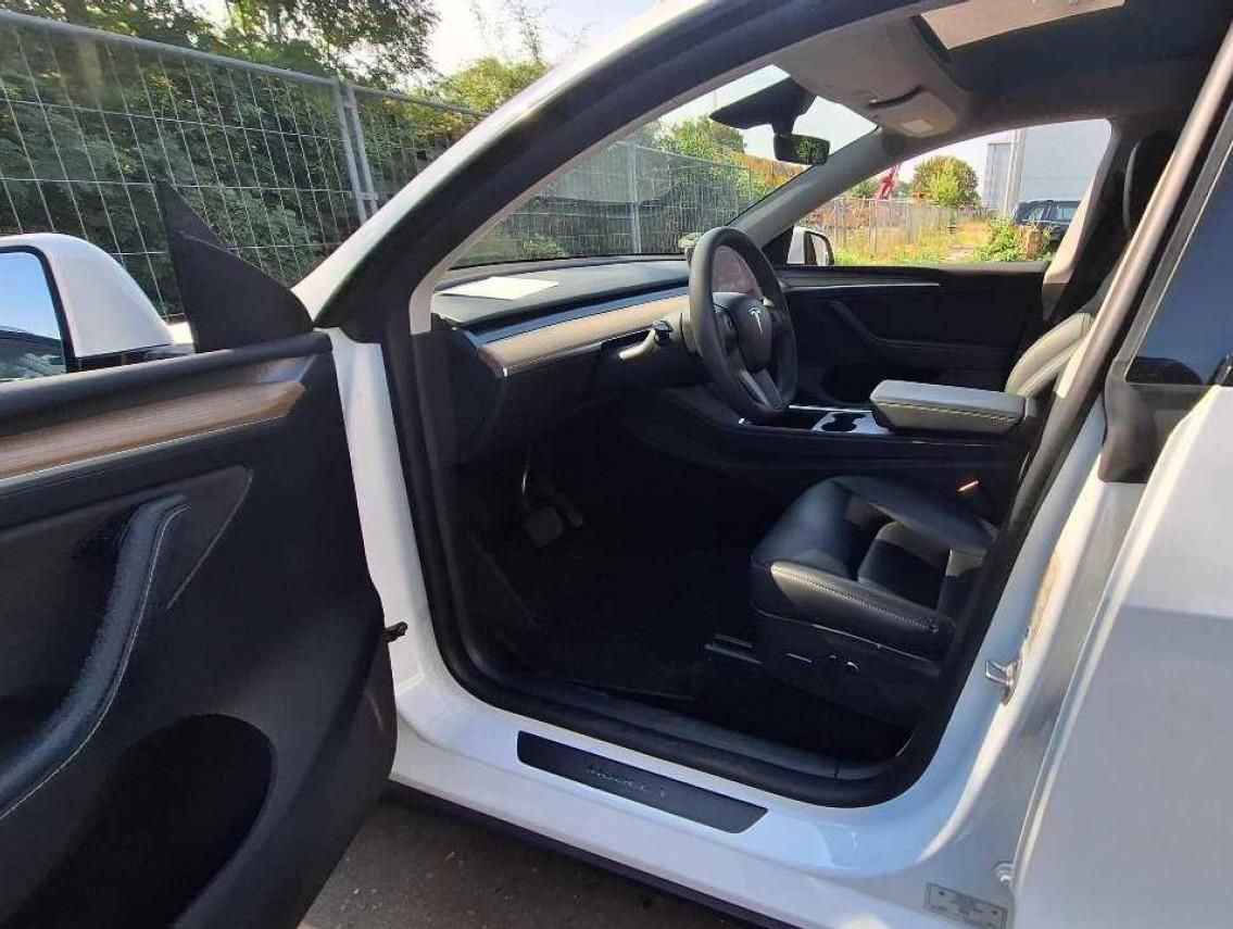 Tesla Model Y, AWD Long Range    PŘIPRAVUJEME - fotka 6