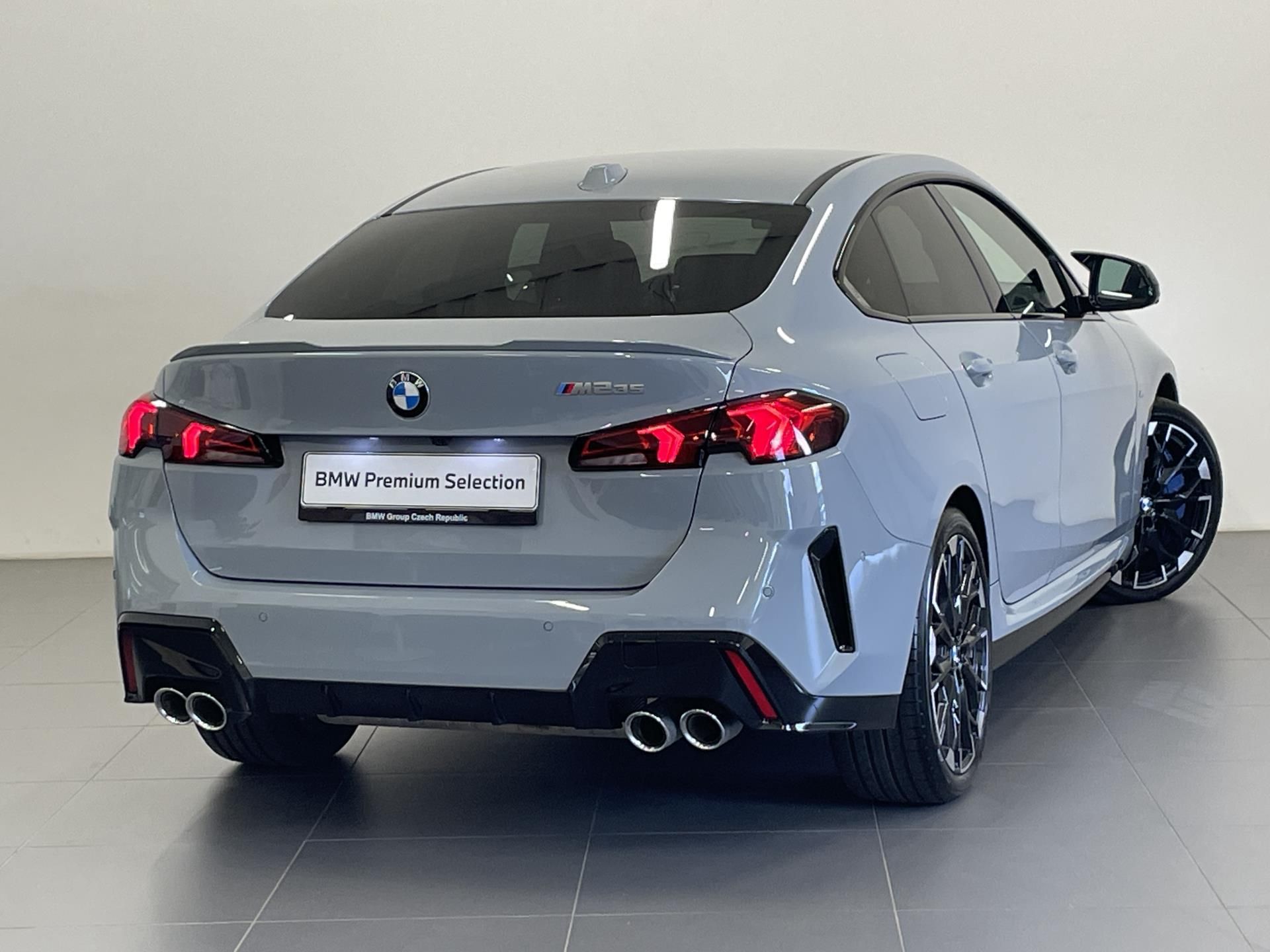 BMW Řada 2, M235i xDrive Gran Coupé - fotka 2