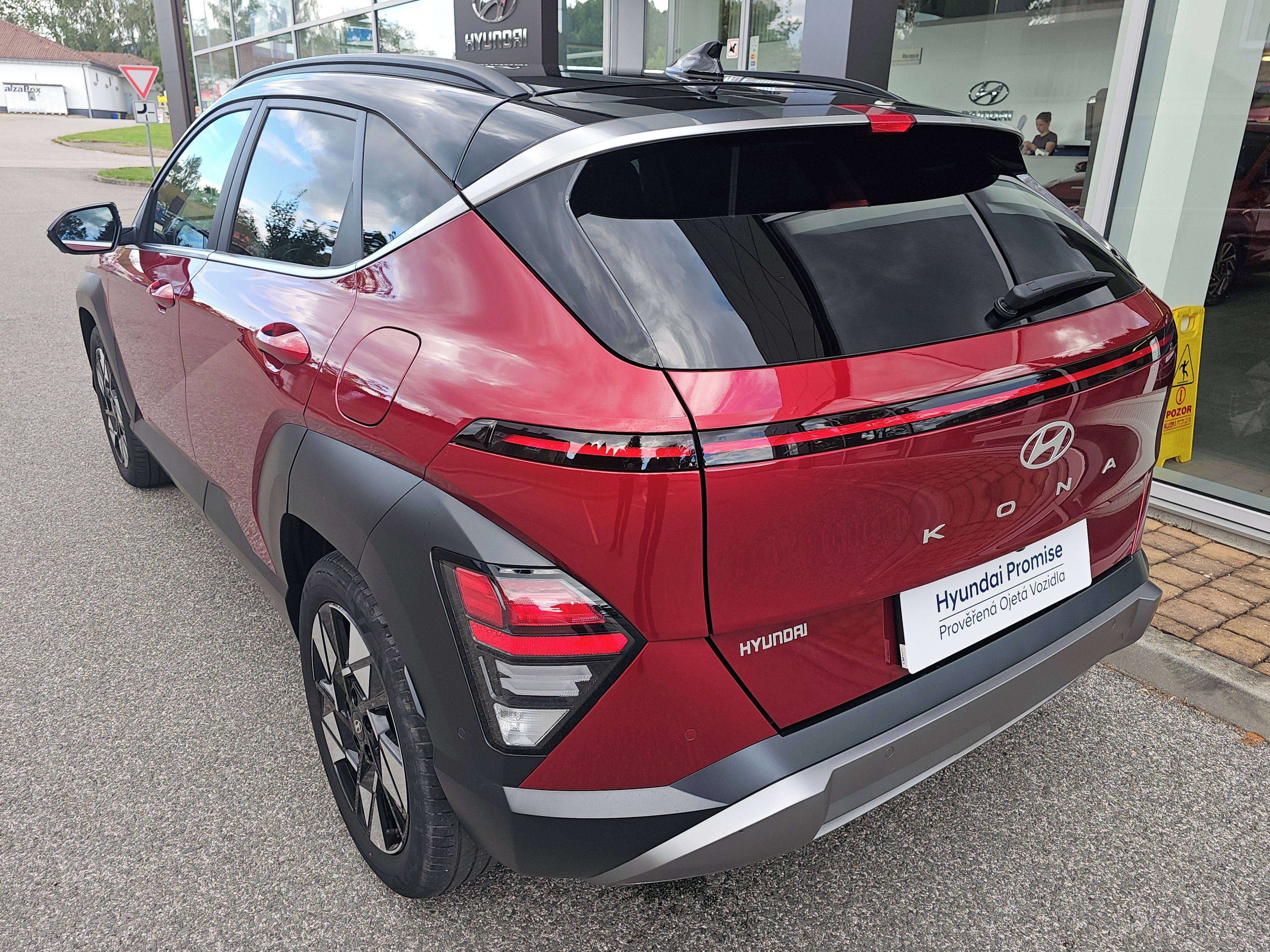 Hyundai Kona, 1,6 TGDi 4x4 7DCT145kwPREM.PAN - fotka 4