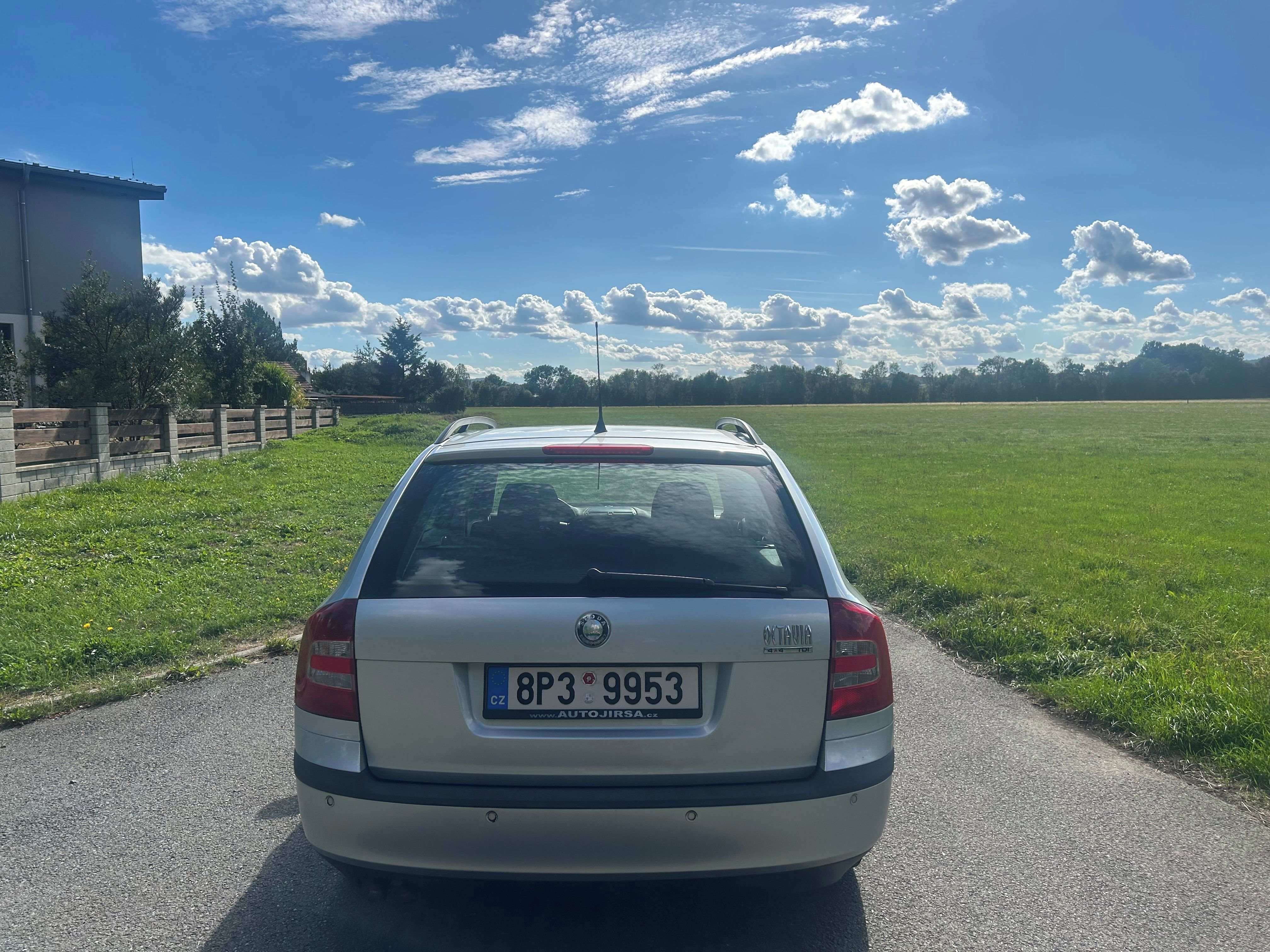 Škoda Octavia - fotka 3