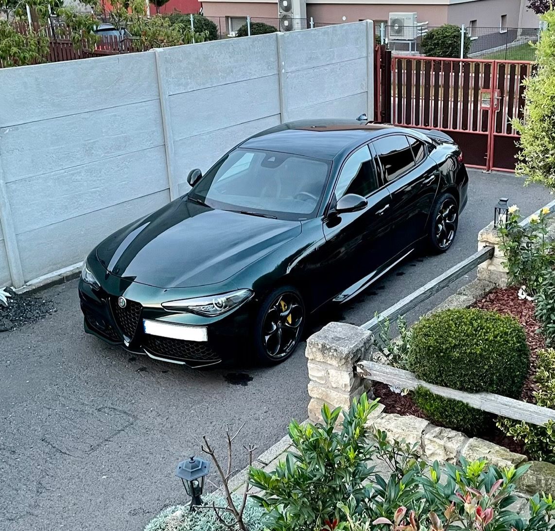 Alfa Romeo Giulia, Alfa Romeo Giulia 2.0 VeloceTi