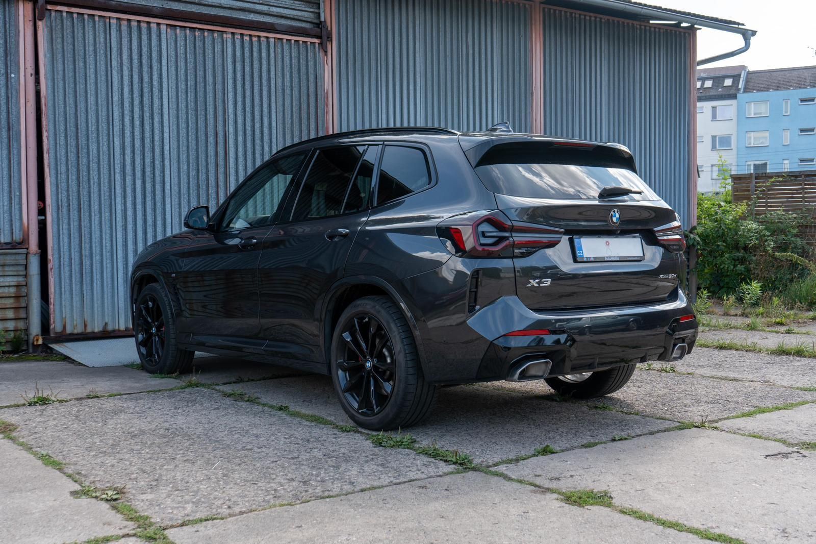 BMW X3, xDrive30d (G01) 210kW DPH CZ - fotka 6