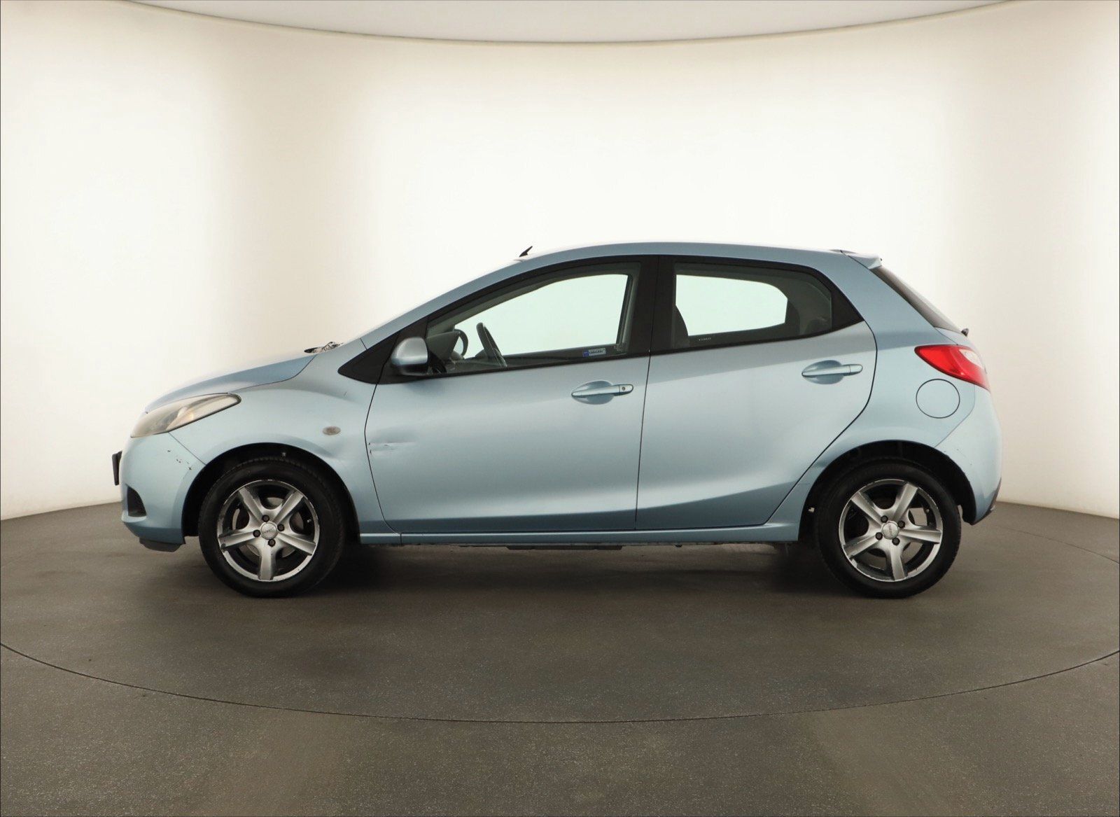 Mazda 2, 1.3 i, ČR,1.maj, levný provoz - fotka 3