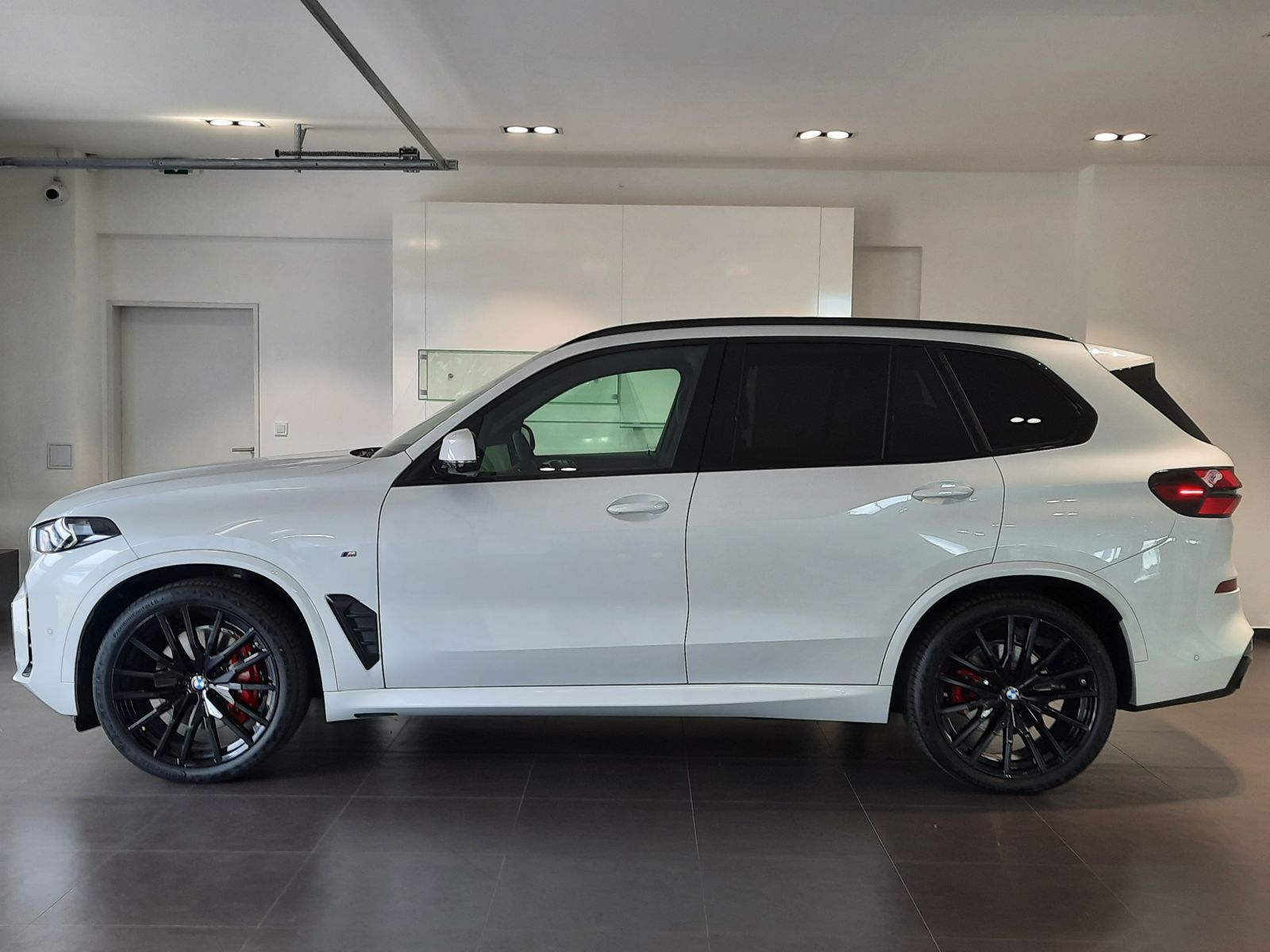 BMW X5, xDrive 30d M Sport - fotka 4