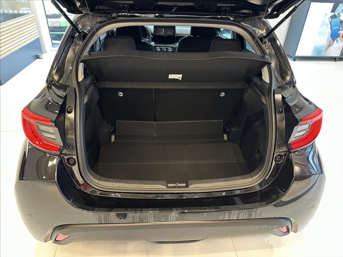 Toyota Yaris, 1,5   Style HEV 116 CVT - fotka 6