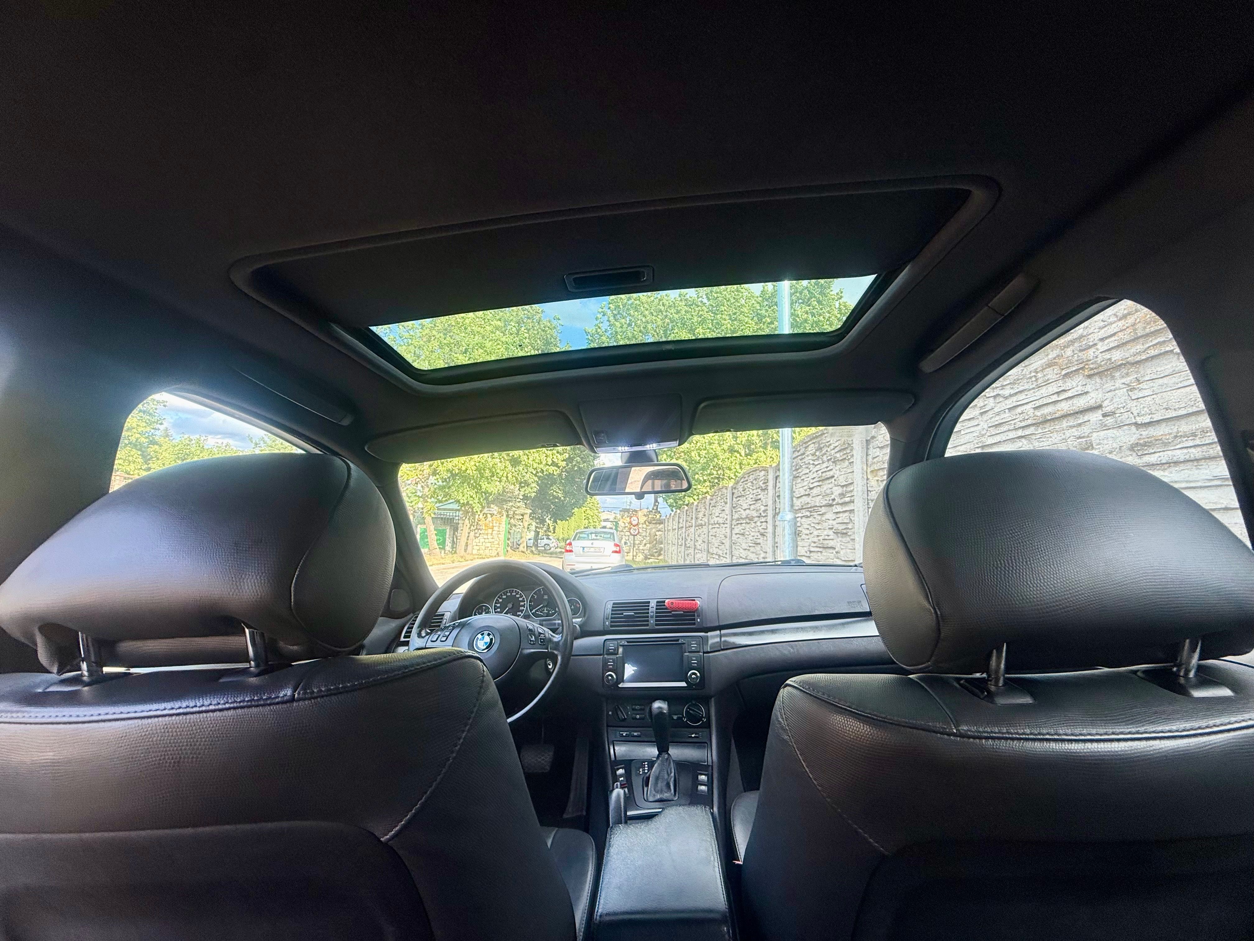 BMW Řada 3, BMW 318i kombi - fotka 5