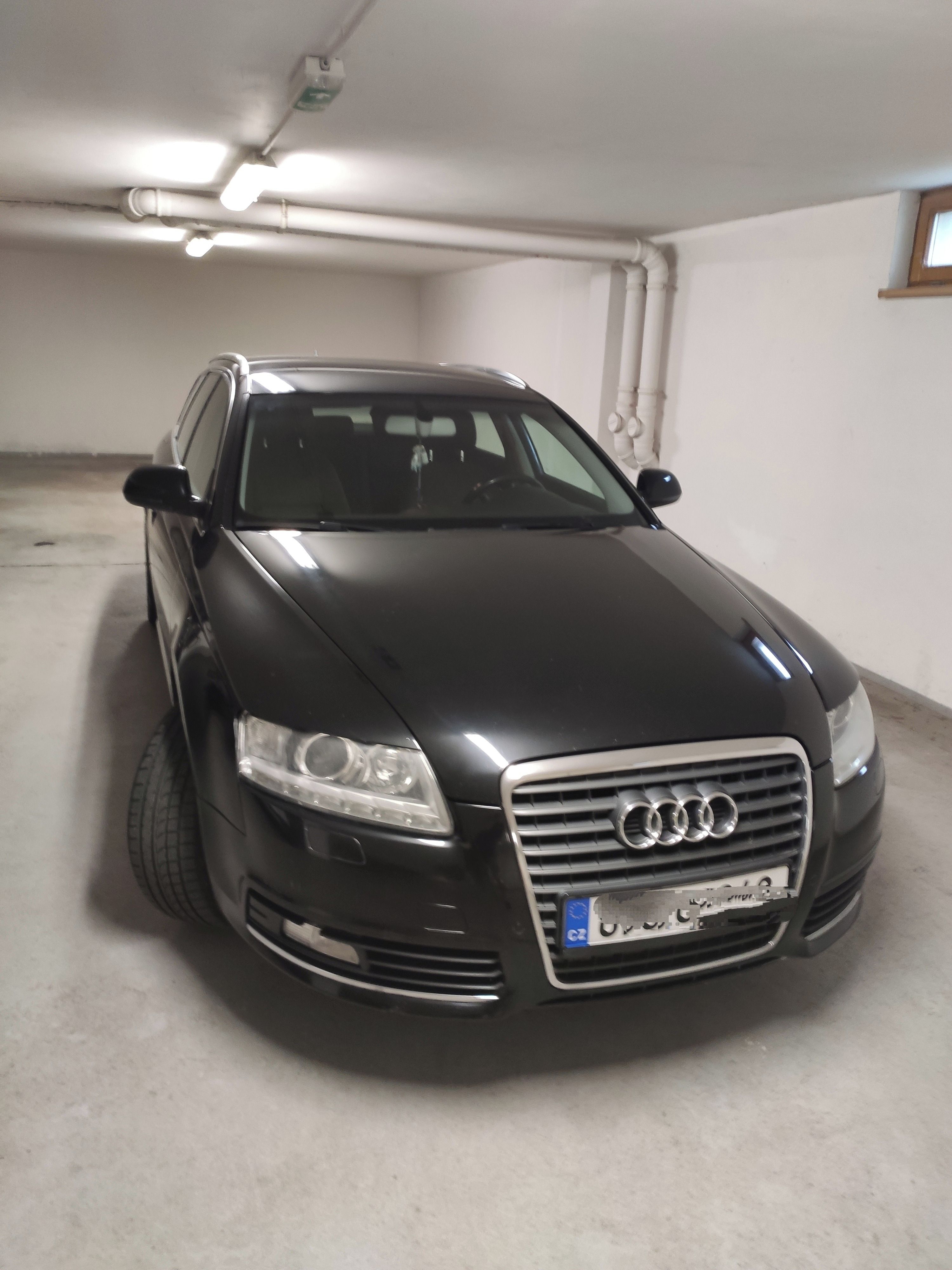 Audi A6 Avant, 2,7 TDI garážované - fotka 6